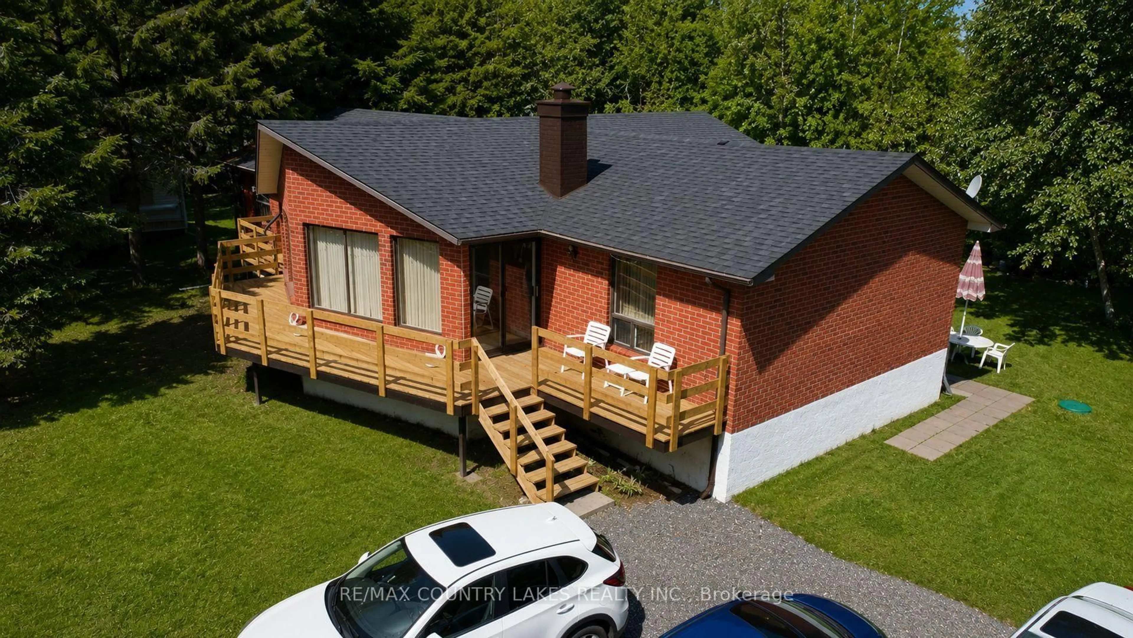 A pic from outside/outdoor area/front of a property/back of a property/a pic from drone, unknown for 4 MACPHERSON Cres, Kawartha Lakes Ontario K0M 2B0