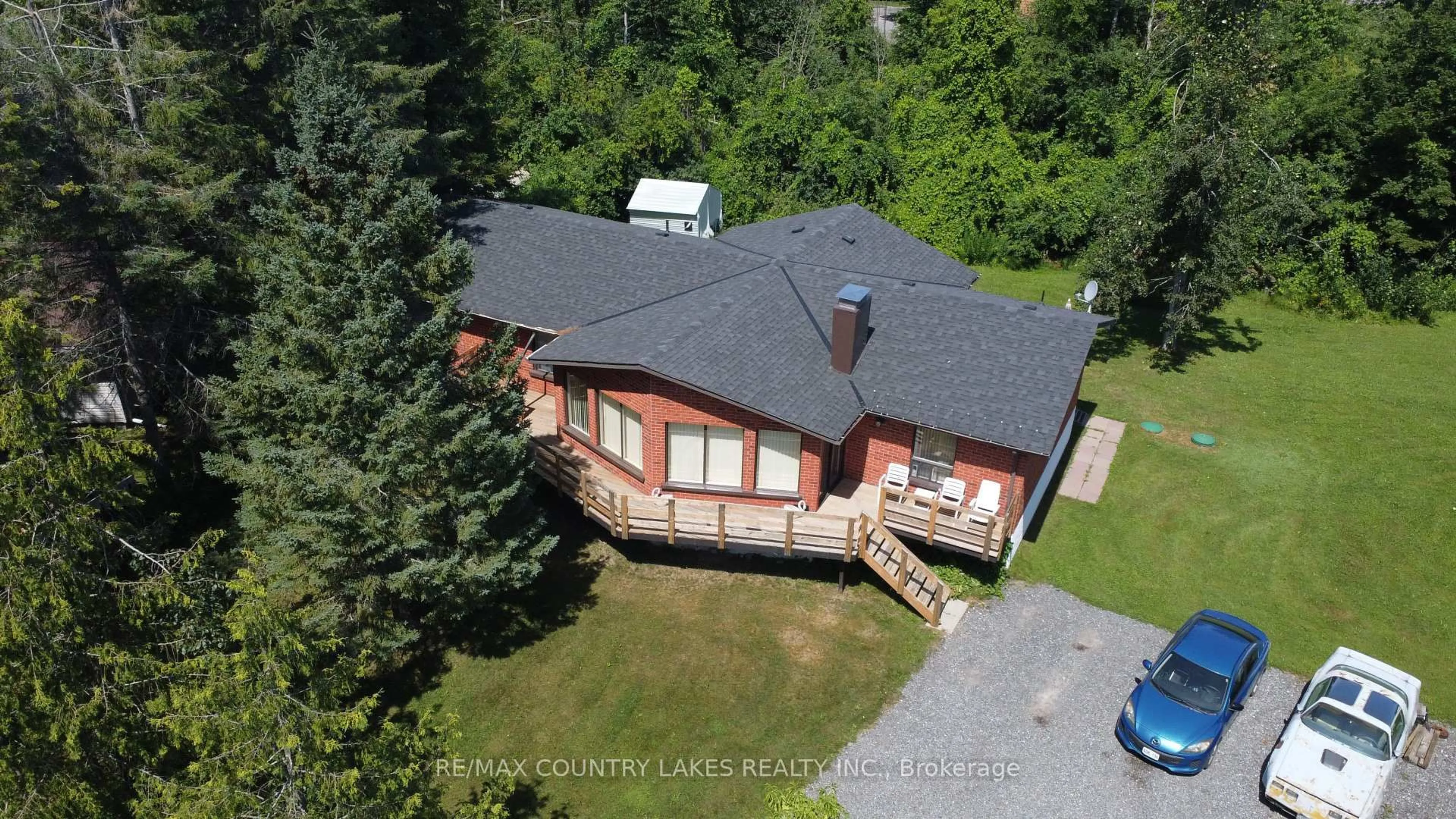 A pic from outside/outdoor area/front of a property/back of a property/a pic from drone, unknown for 4 MACPHERSON Cres, Kawartha Lakes Ontario K0M 2B0