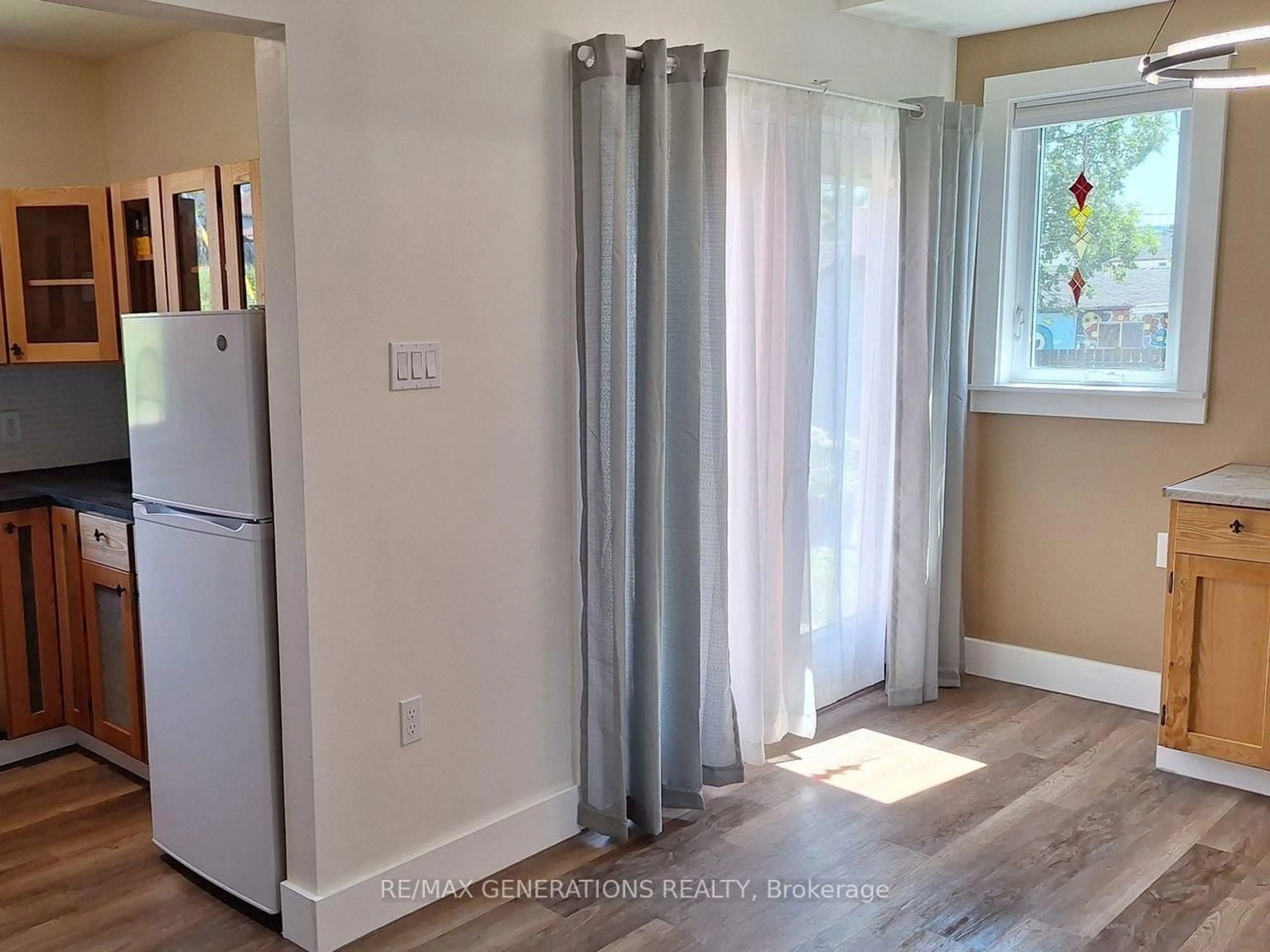 A pic of a room for 15 Ross Ave, Marathon Ontario P0T 2E0