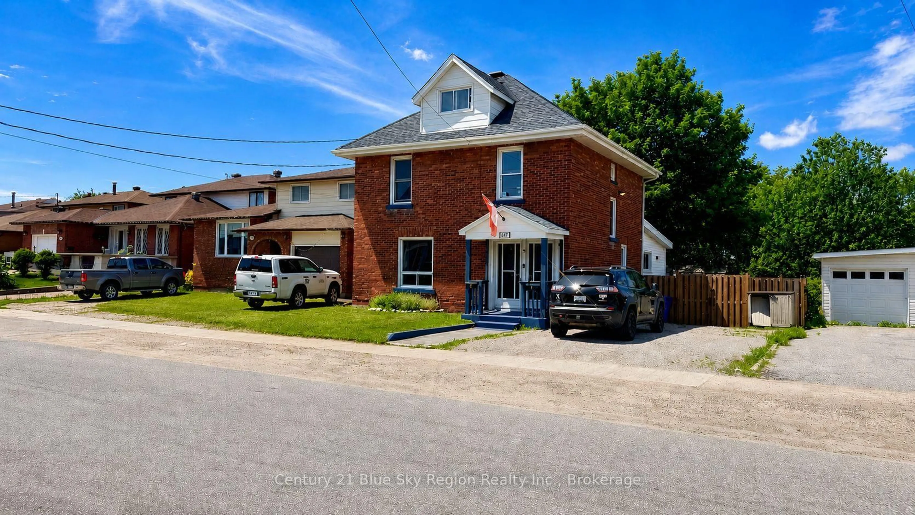 Home with brick exterior material, street for 647 Douglas St, North Bay Ontario P1B 5N9