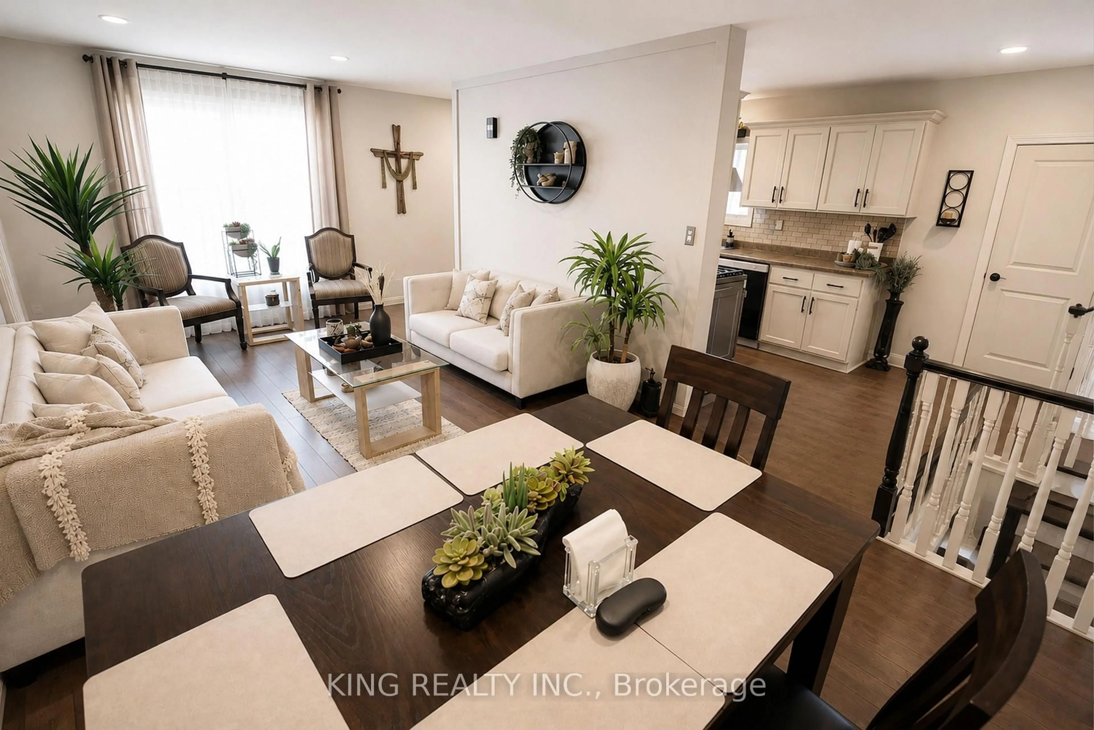 Unknown for 2613 Carissa Ave, Windsor Ontario N8R 2J8