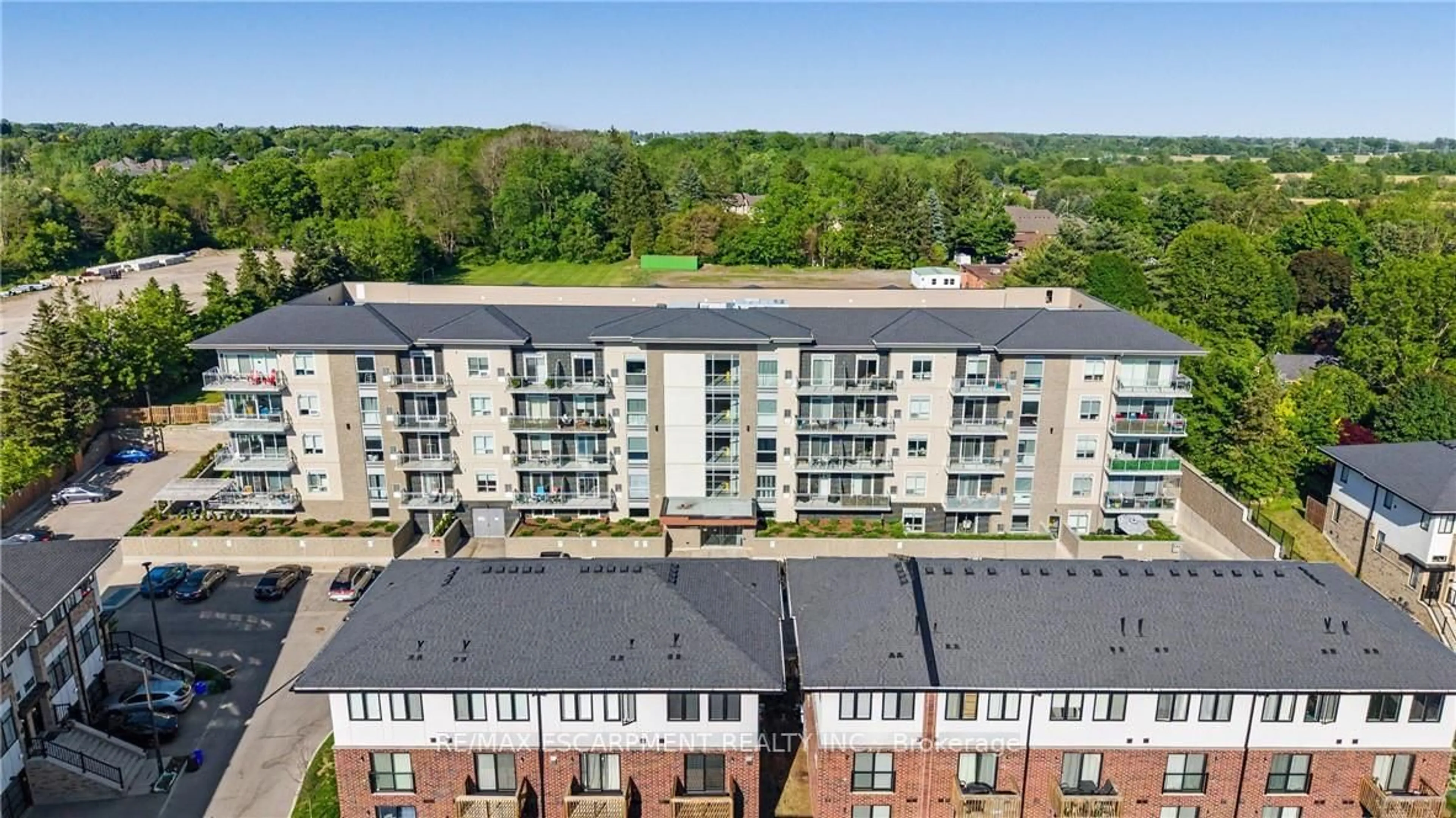 A pic from outside/outdoor area/front of a property/back of a property/a pic from drone, city buildings view from balcony for 16 Markle Cres #414, Hamilton Ontario L9G 0H4