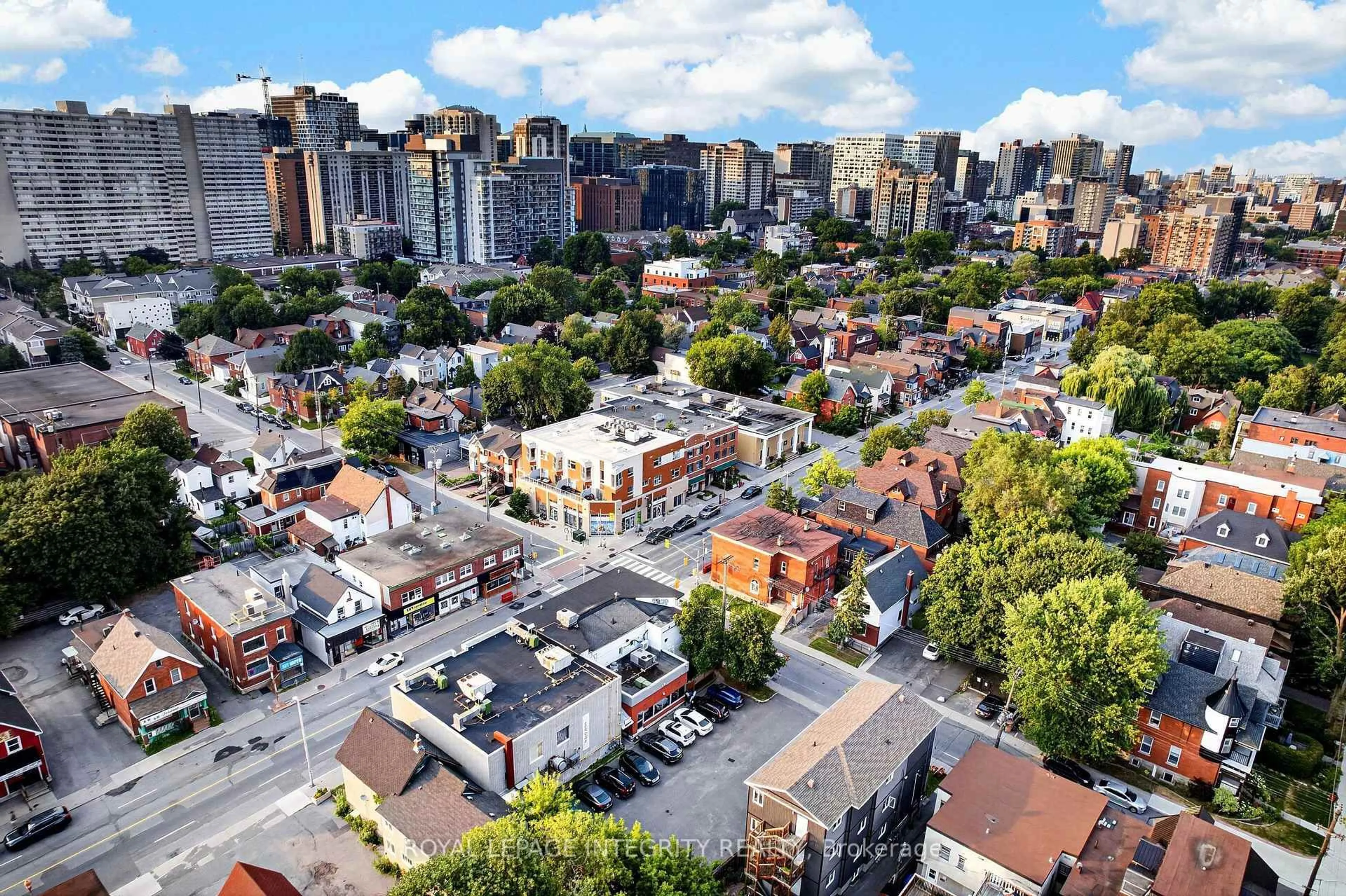 A pic from outside/outdoor area/front of a property/back of a property/a pic from drone, city buildings view from balcony for 141 Percy St, Ottawa Ontario K1R 6C8