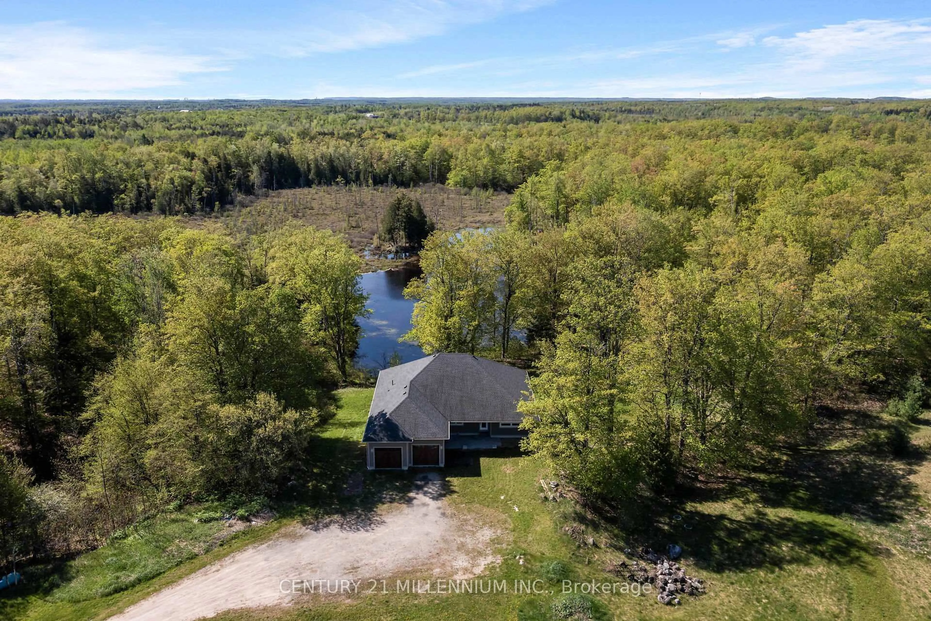 A pic from outside/outdoor area/front of a property/back of a property/a pic from drone, water/lake/river/ocean view for 5204 Ninth Line, Erin Ontario N0B 1T0