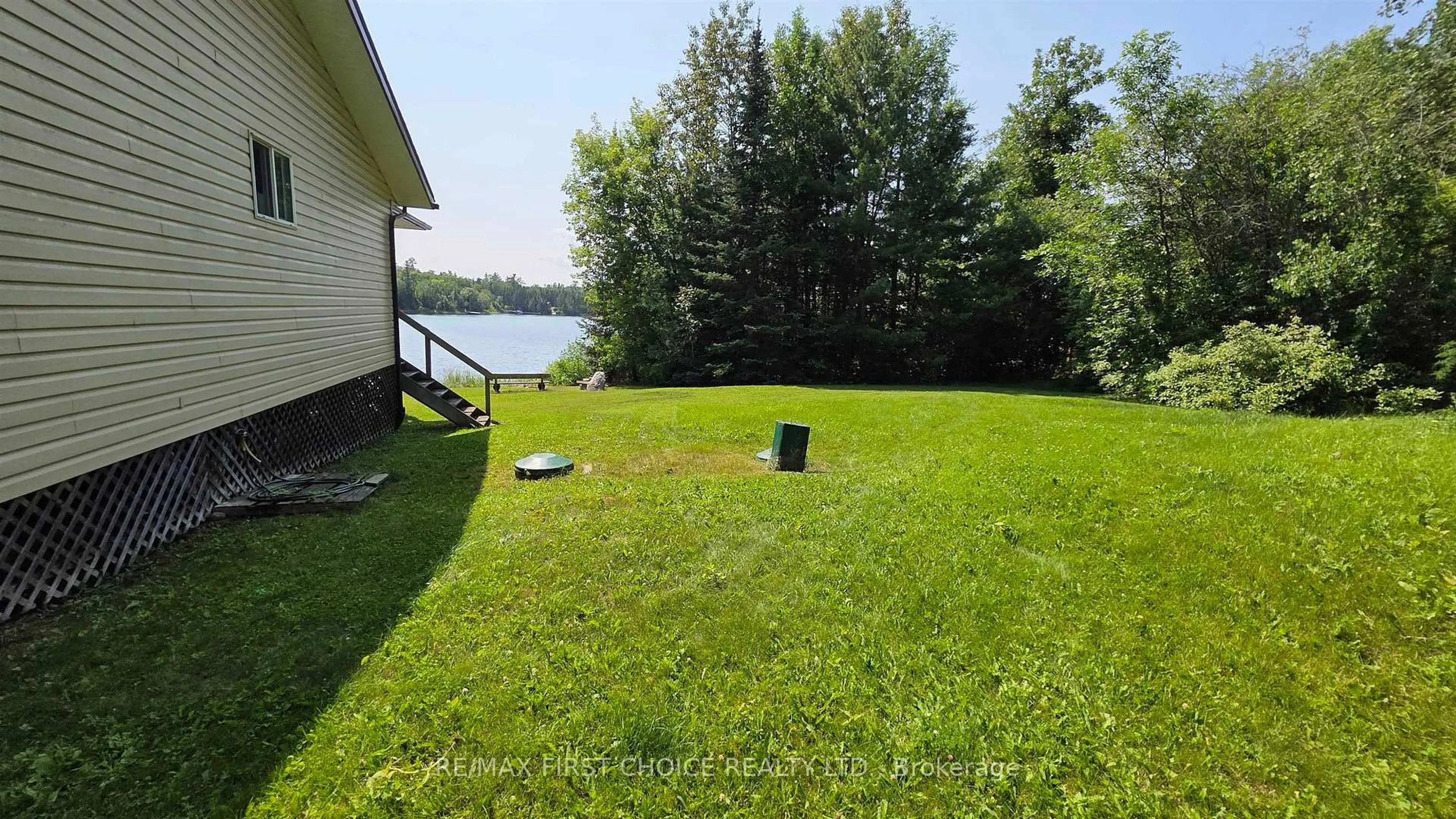 Patio, water/lake/river/ocean view for 2 Moore Bay, Sioux Narrows-Nestor Falls Ontario P0X 1H0