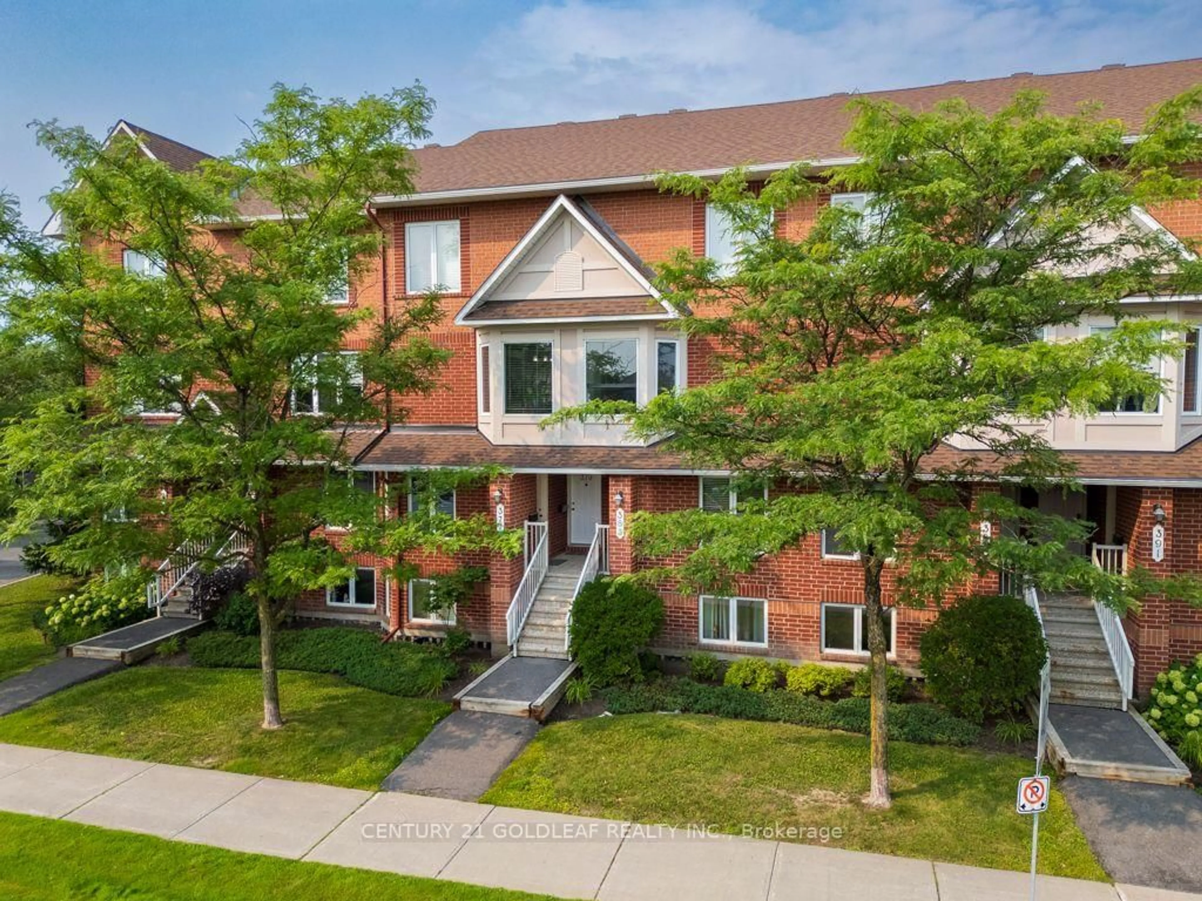 A pic from outside/outdoor area/front of a property/back of a property/a pic from drone, street for 379 Aquaview Dr #58, Ottawa Ontario K4A 5E4