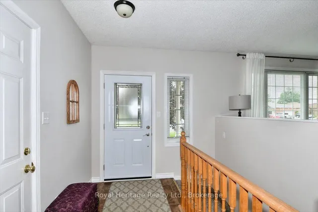 3058 Westridge Blvd, Peterborough 5