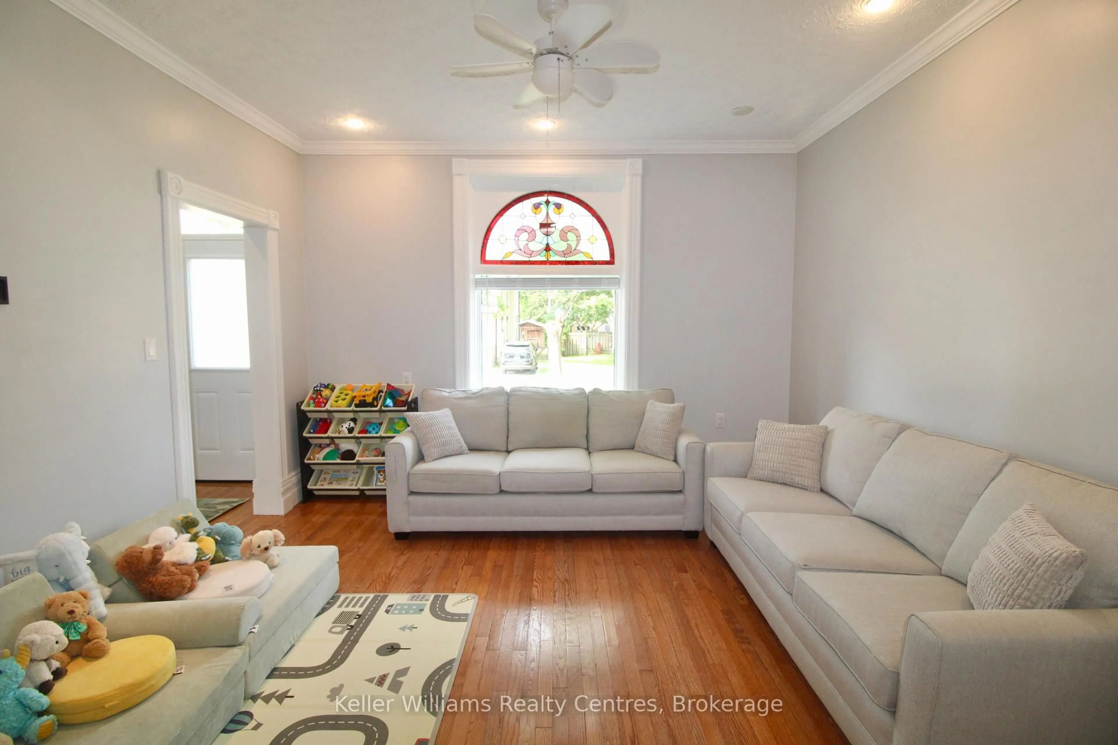 Living room with furniture, unknown for 589 8th Ave, Hanover Ontario N4N 2L4