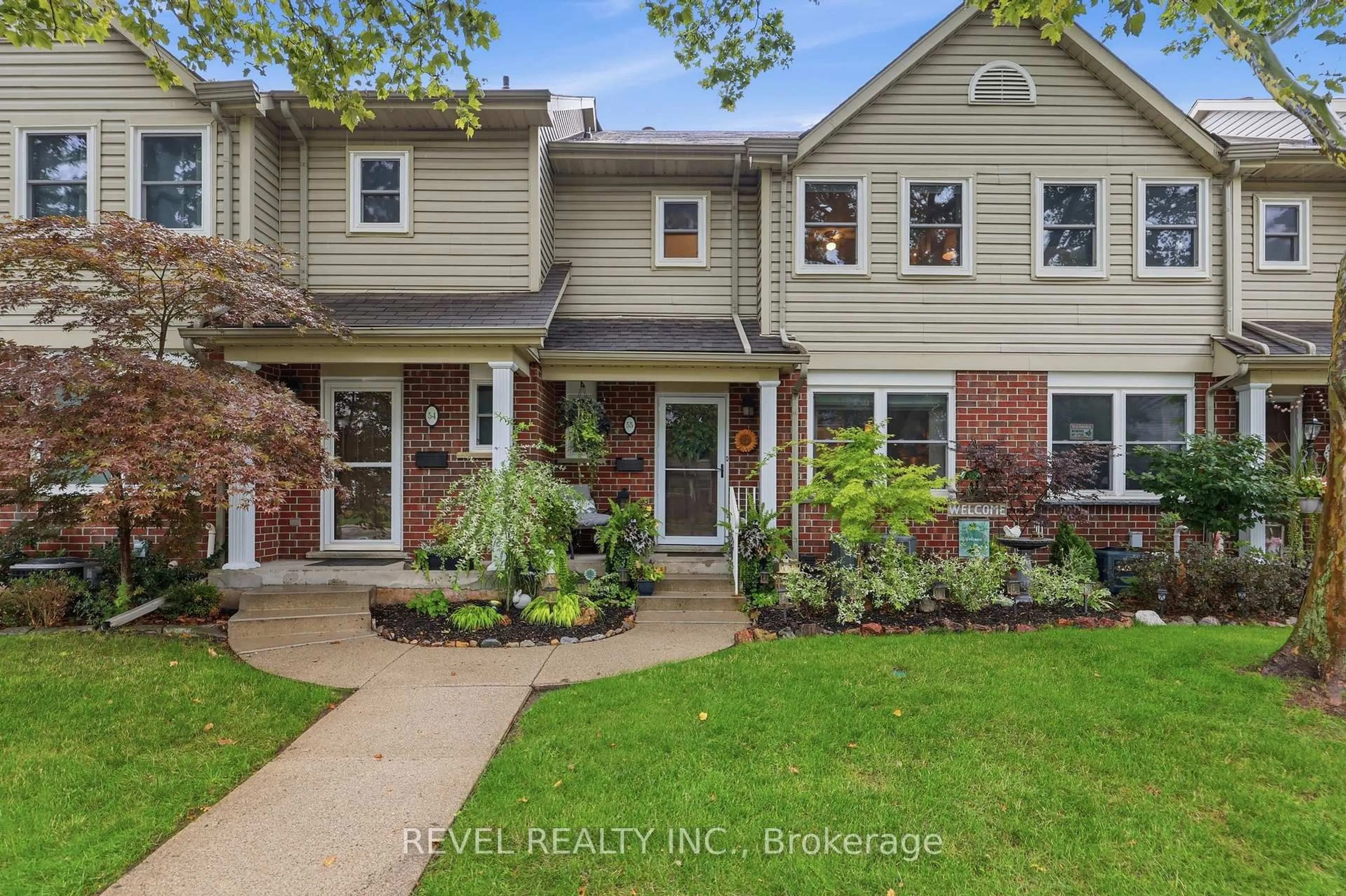 Home with brick exterior material, street for 55 Kerman Ave #55, Grimsby Ontario L3M 5G2