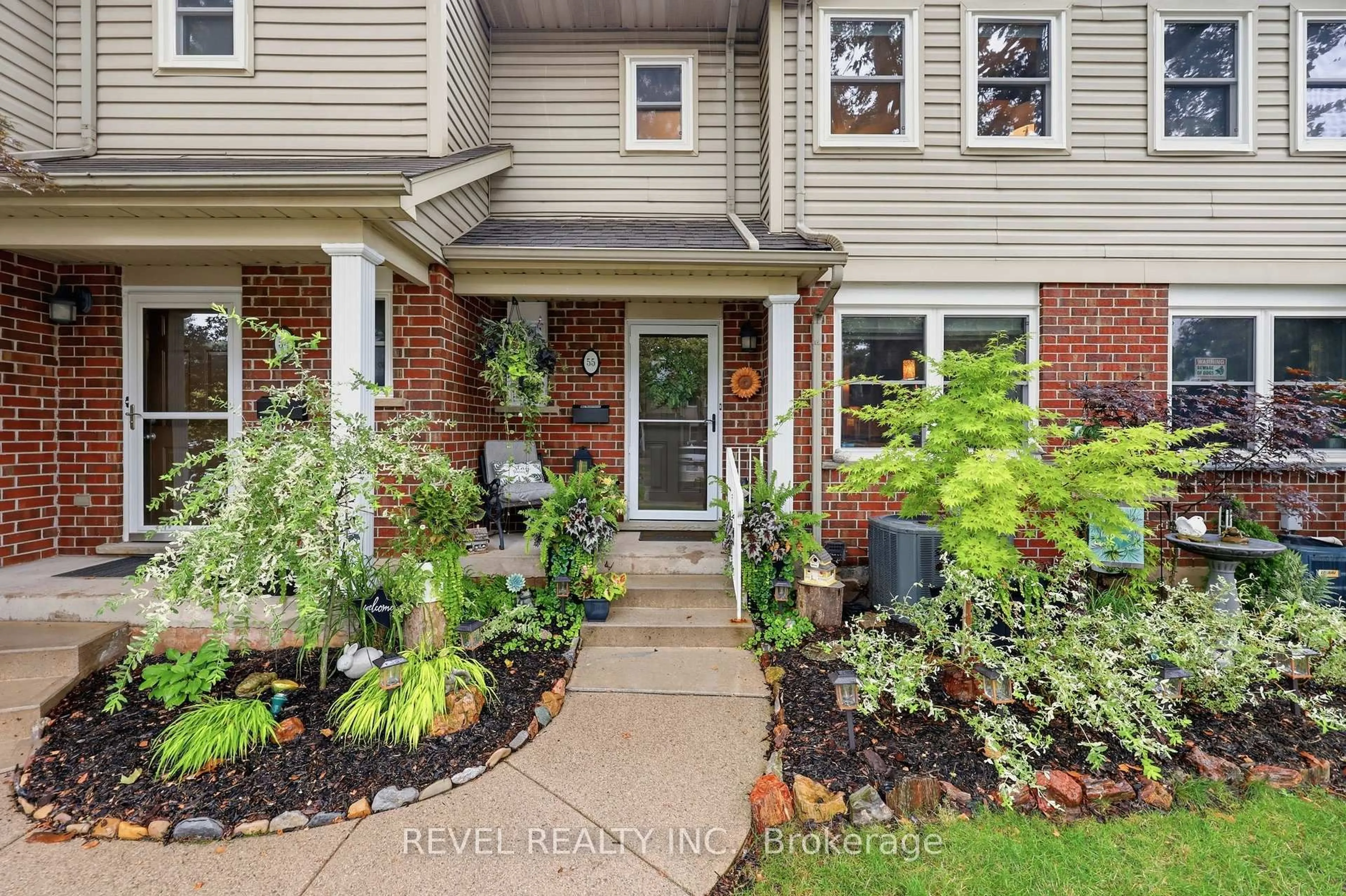 Home with brick exterior material, street for 55 Kerman Ave #55, Grimsby Ontario L3M 5G2