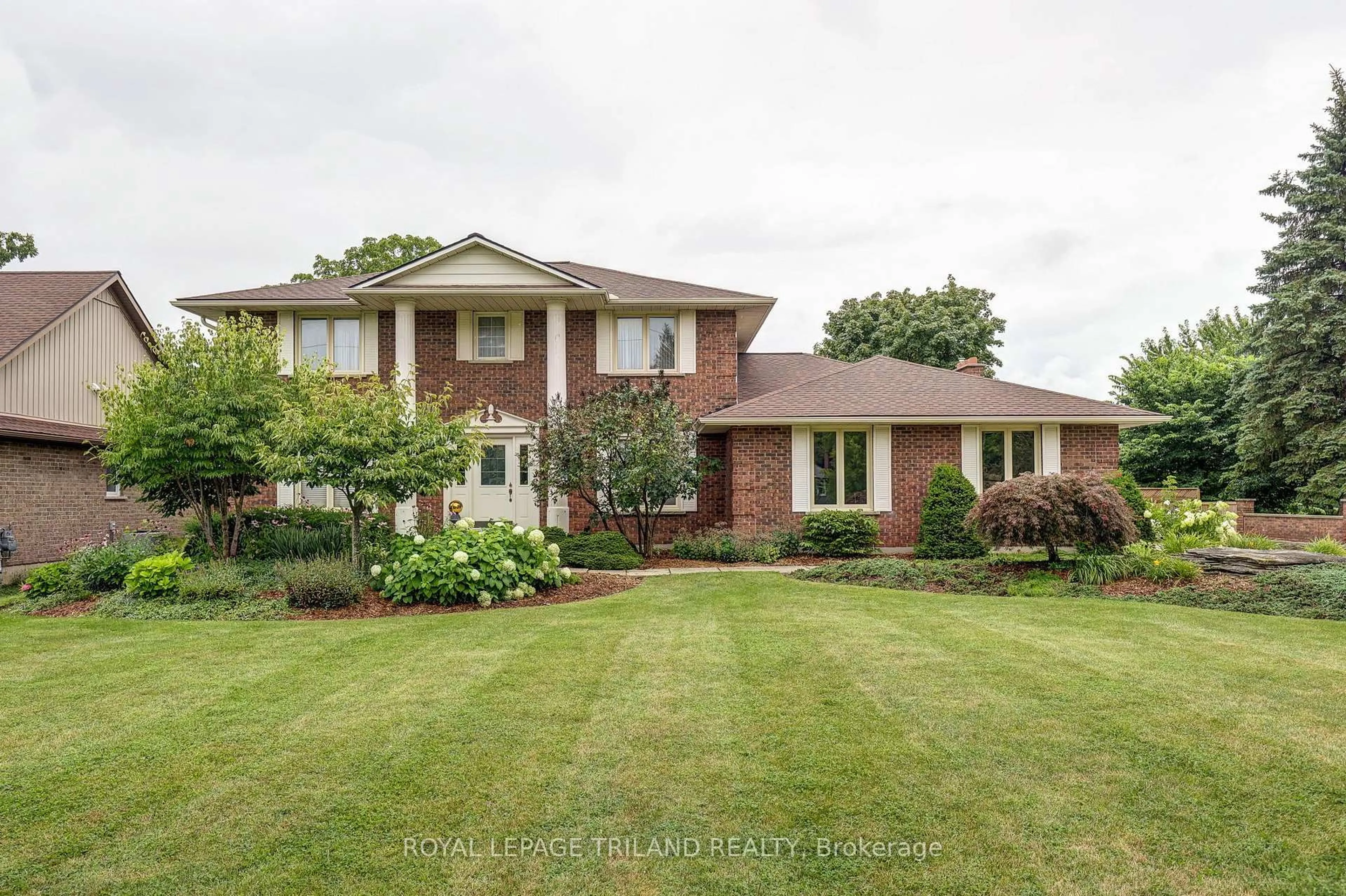 Home with brick exterior material, water/lake/river/ocean view for 158 Centennial Ave, Central Elgin Ontario N5R 5B2
