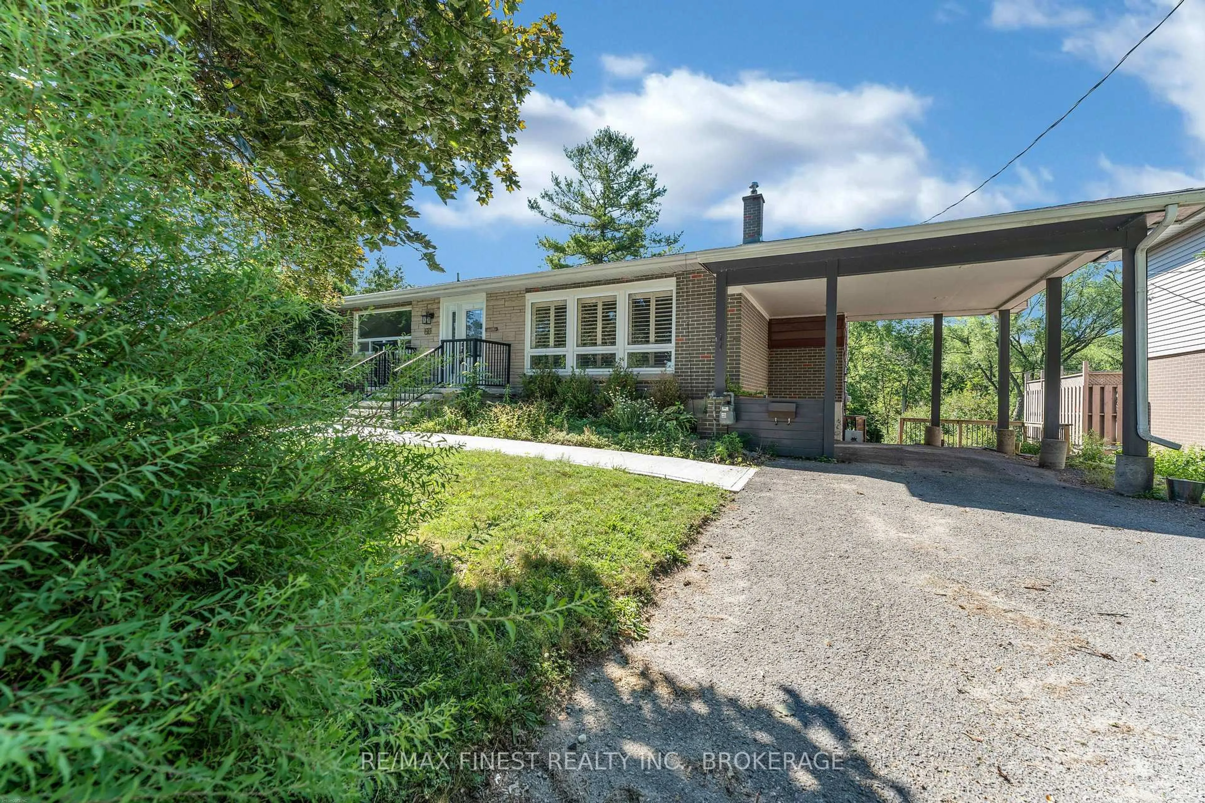 A pic from outside/outdoor area/front of a property/back of a property/a pic from drone, street for 60 Sherwood Dr, Kingston Ontario K7M 2E3