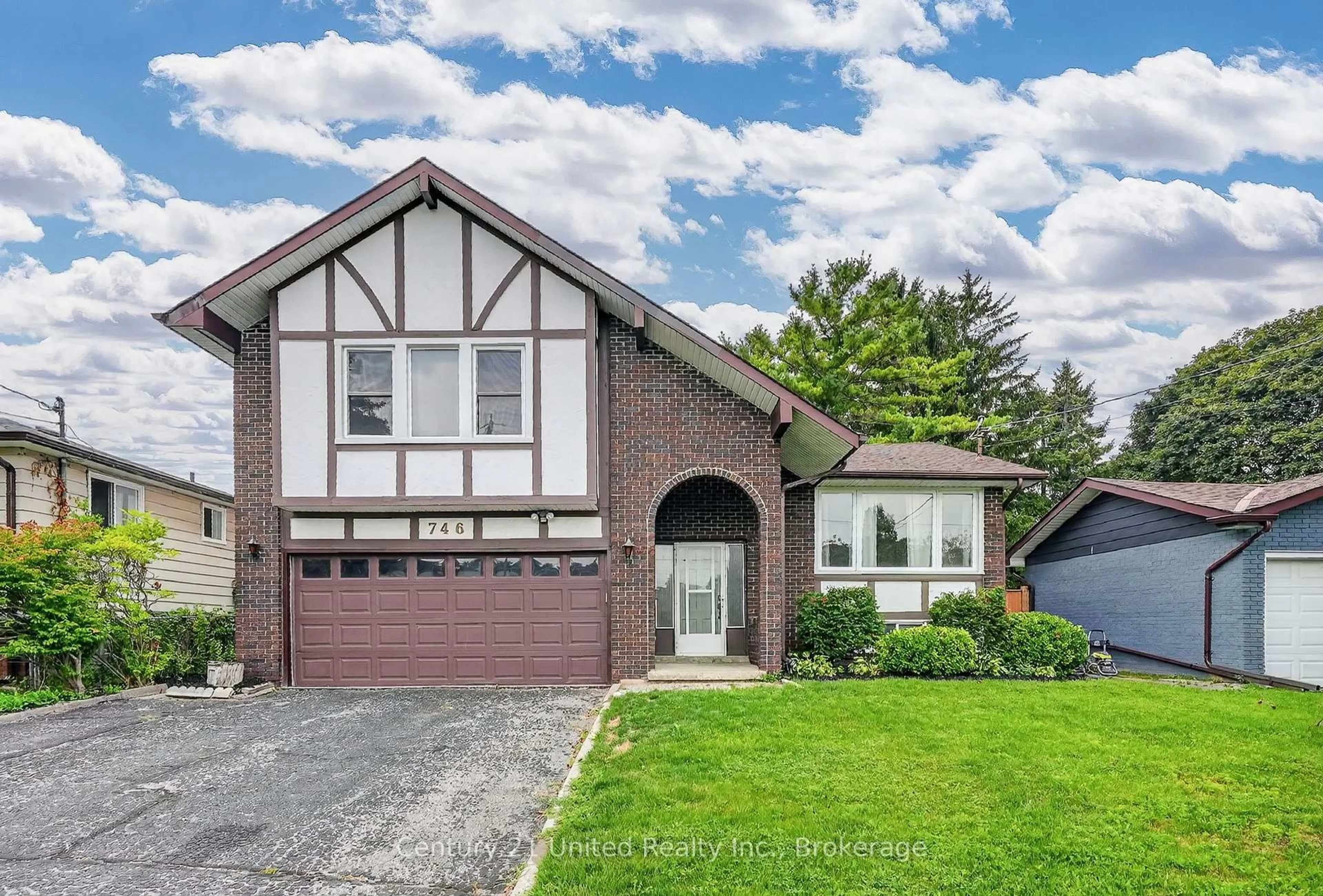 Home with brick exterior material, street for 746 Northwood Dr, Cobourg Ontario K9A 4W2