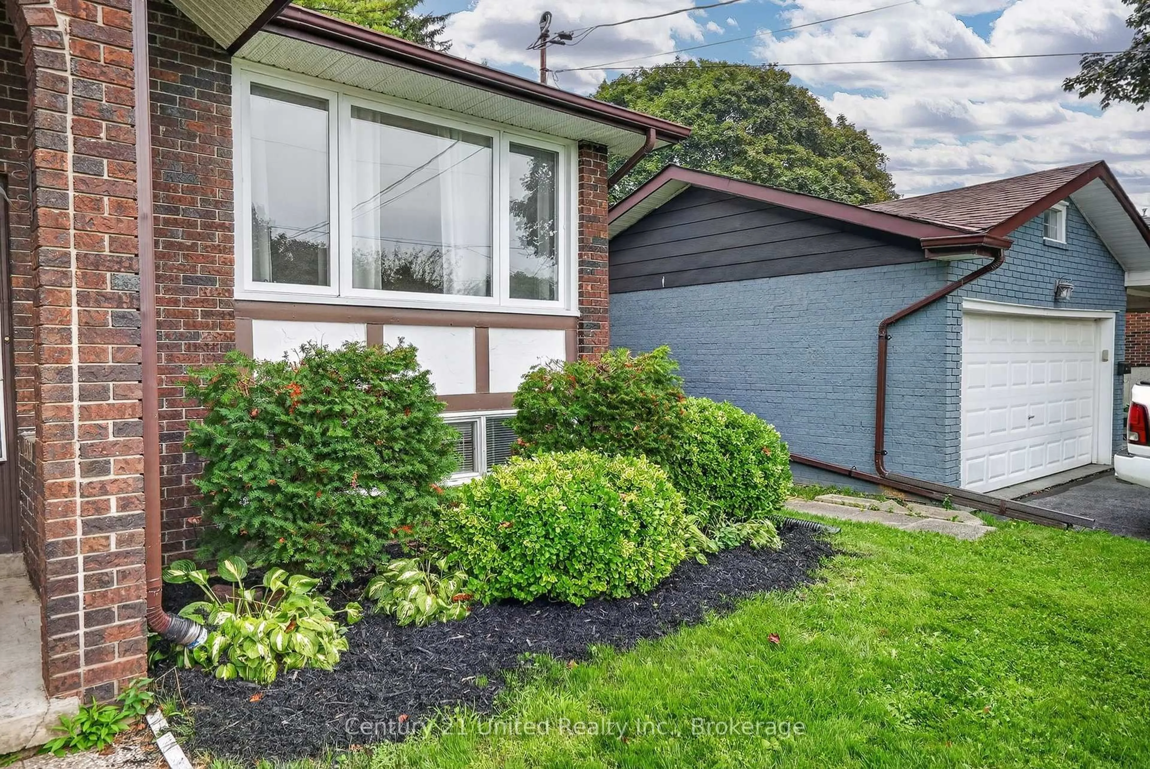 Home with brick exterior material, street for 746 Northwood Dr, Cobourg Ontario K9A 4W2