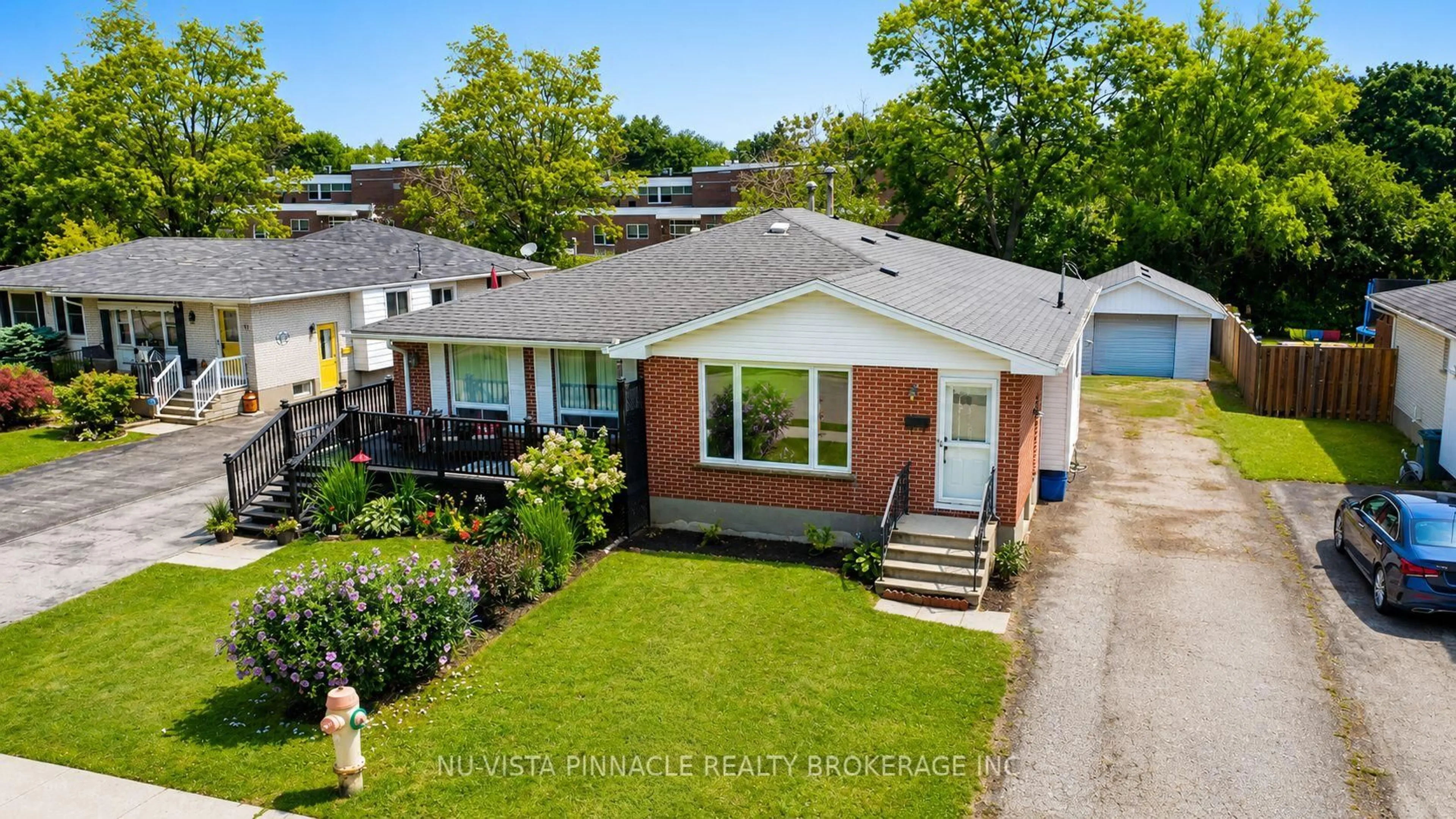 A pic from outside/outdoor area/front of a property/back of a property/a pic from drone, street for 15 Gregory Pl, St. Thomas Ontario N5R 4S4