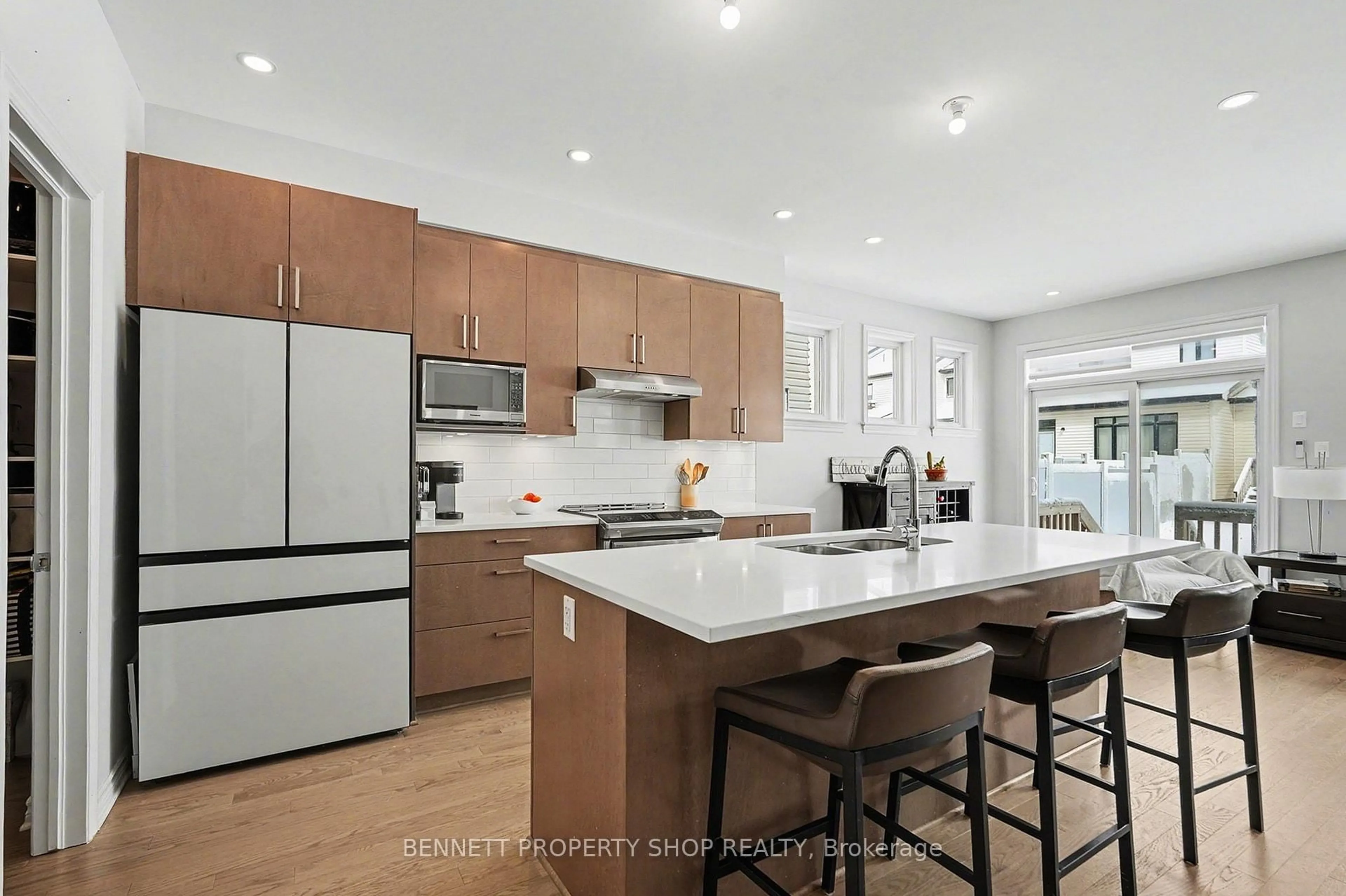 Open concept kitchen, unknown for 551 Cardamom Terr, Ottawa Ontario K2S 2X7