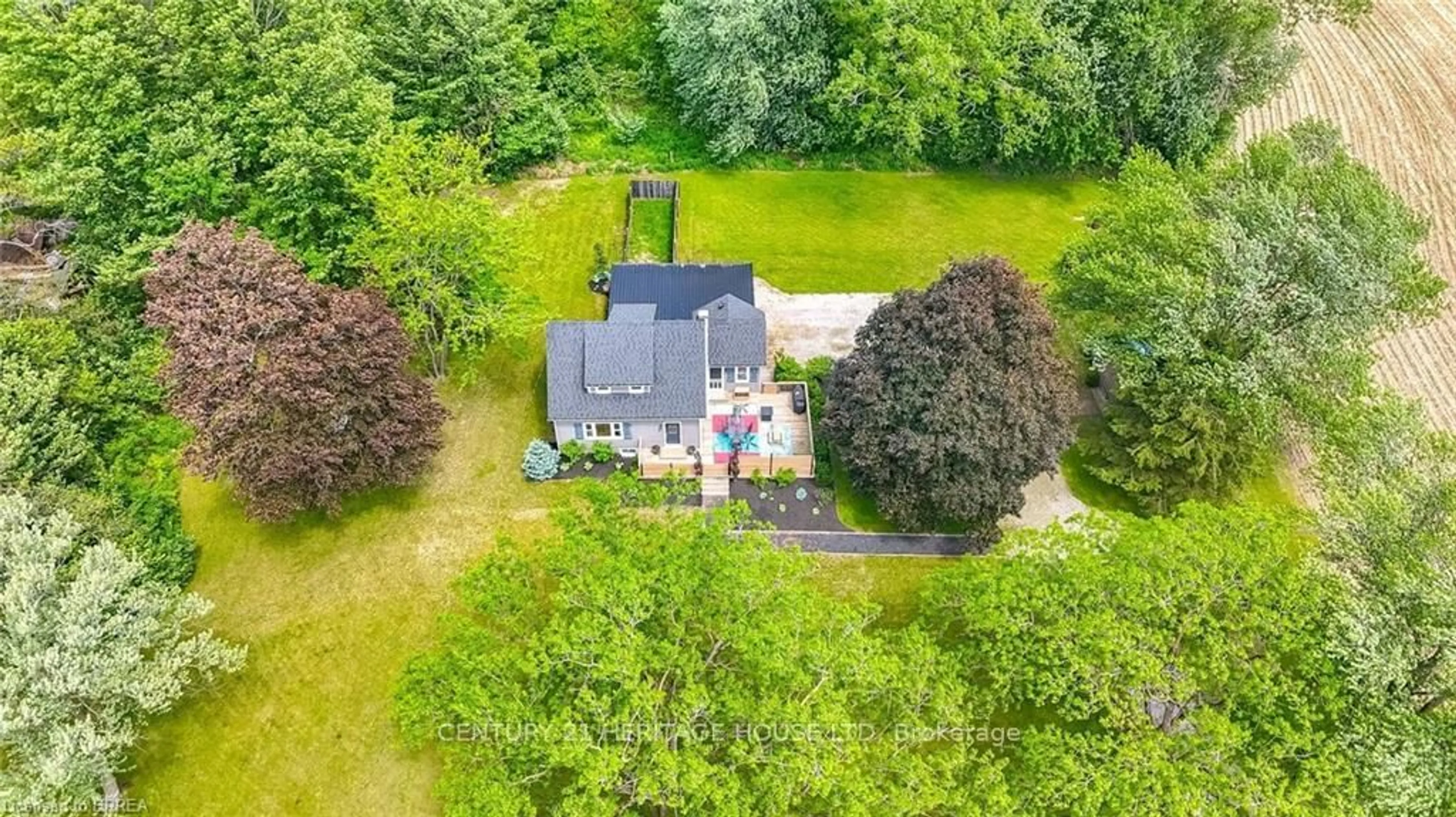 A pic from outside/outdoor area/front of a property/back of a property/a pic from drone, unknown for 773576 Oxford County Rd, Norwich Ontario N0J 1P0