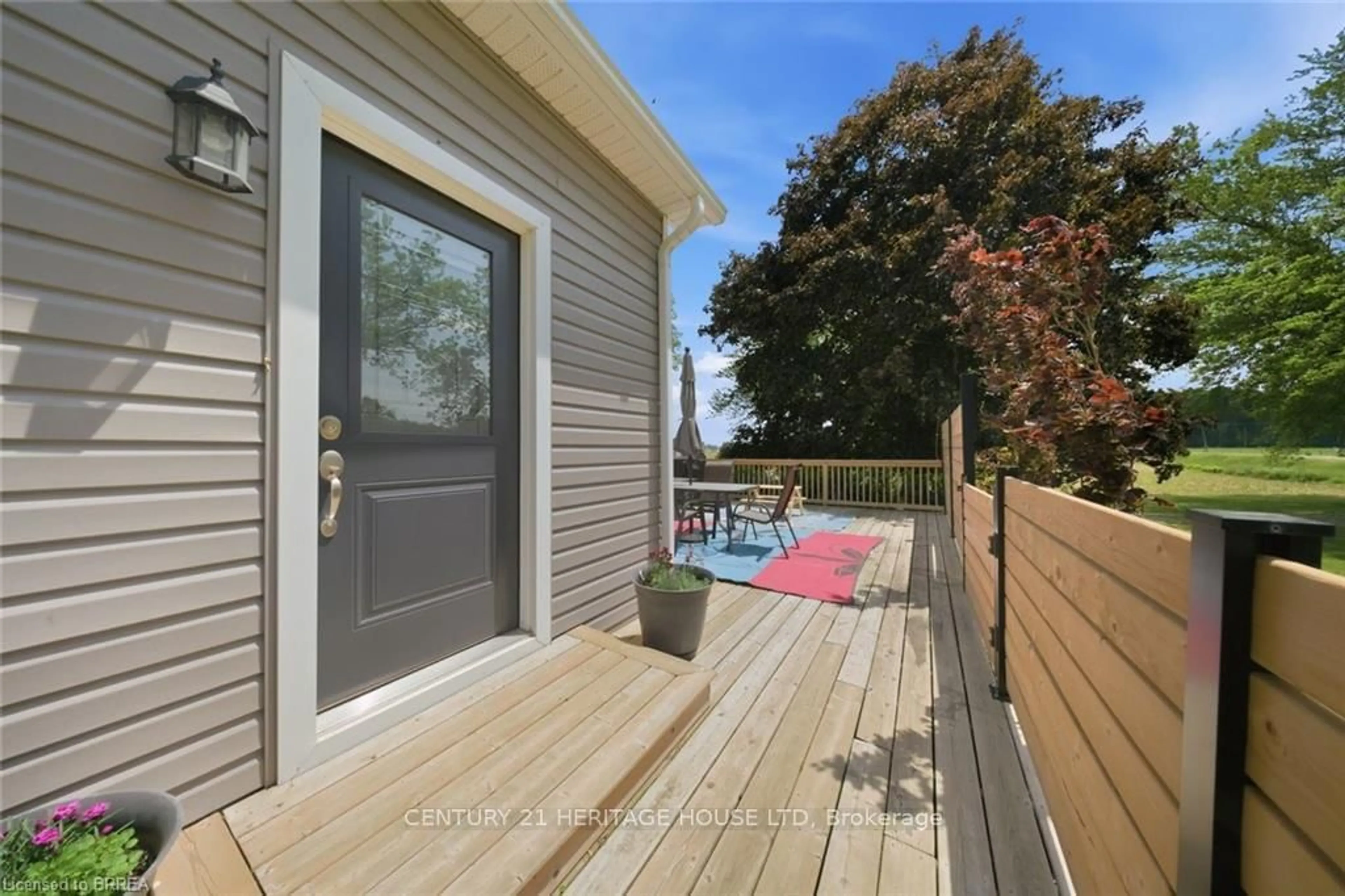 Patio, water/lake/river/ocean view for 773576 Oxford County Rd, Norwich Ontario N0J 1P0