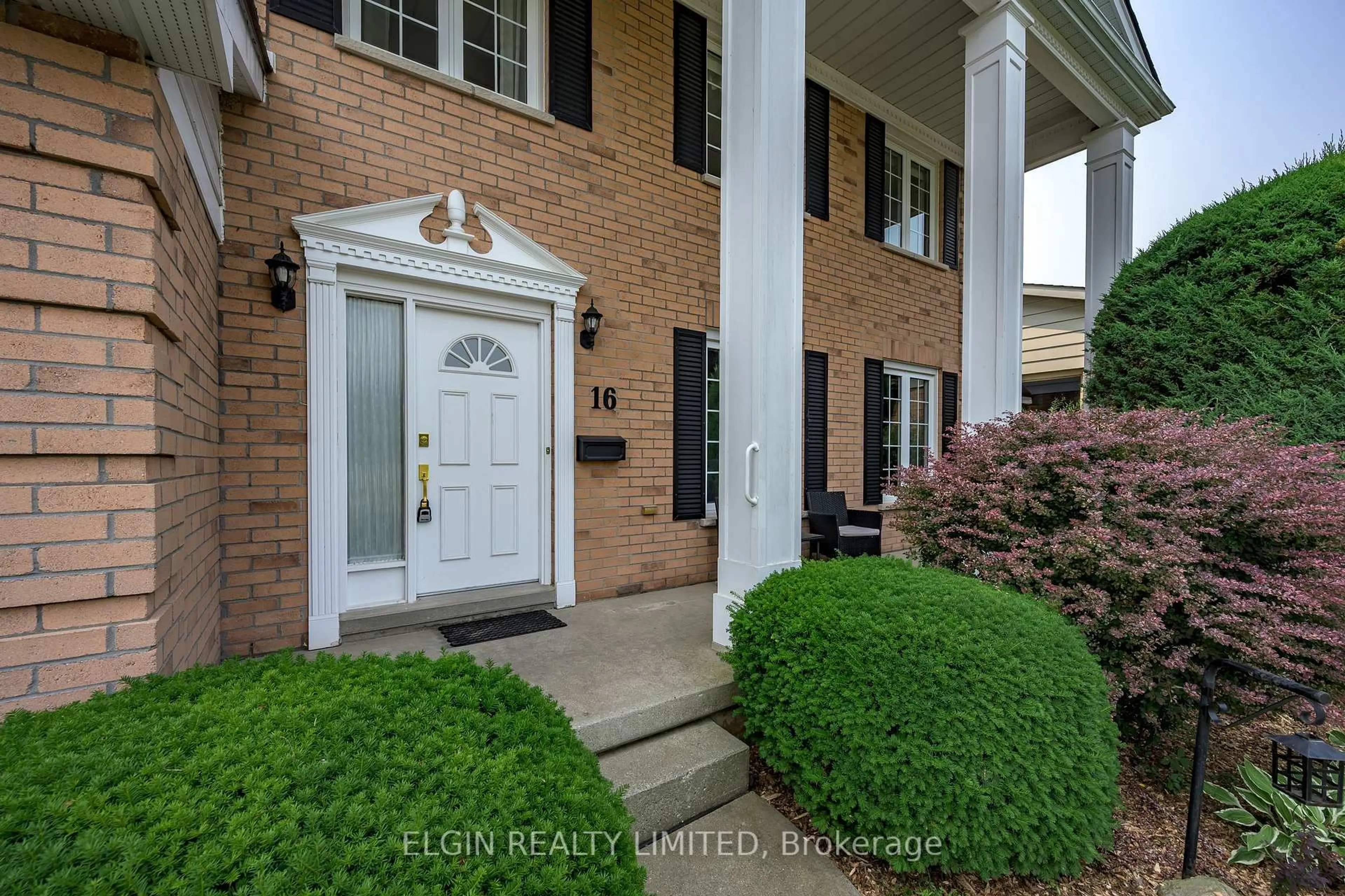 Unknown for 16 Massey Dr, St. Thomas Ontario N5R 5M6