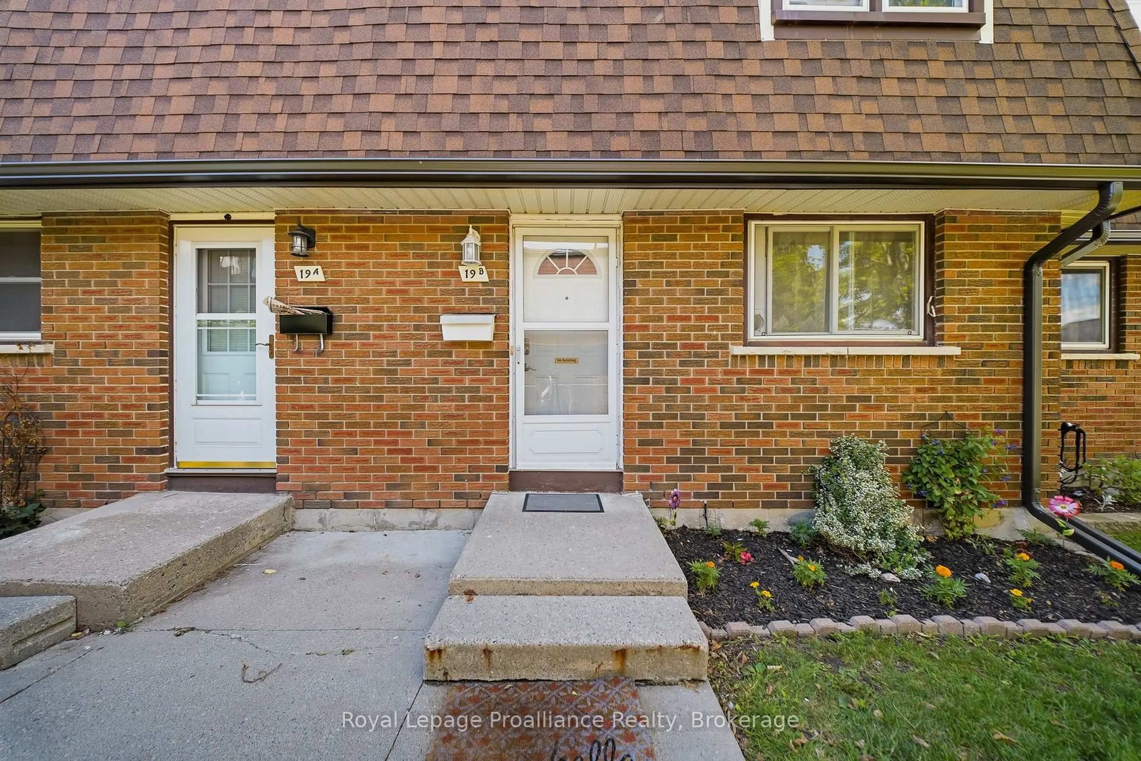 Unknown for 19 Prince of Wales Dr #B, Belleville Ontario K8P 2T5