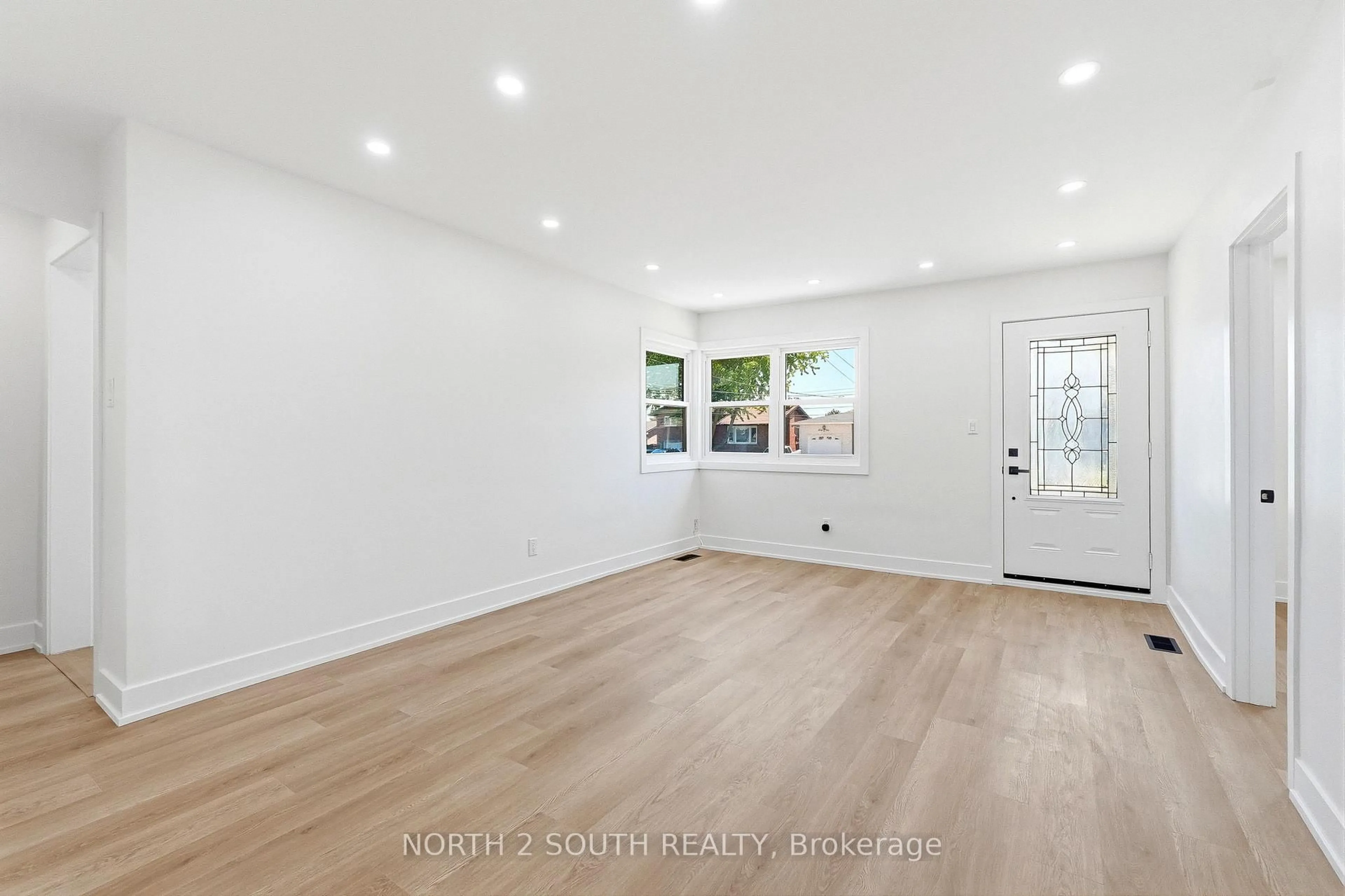 A pic of a room for 63 Chester Rd, Hamilton Ontario L8E 1Y1