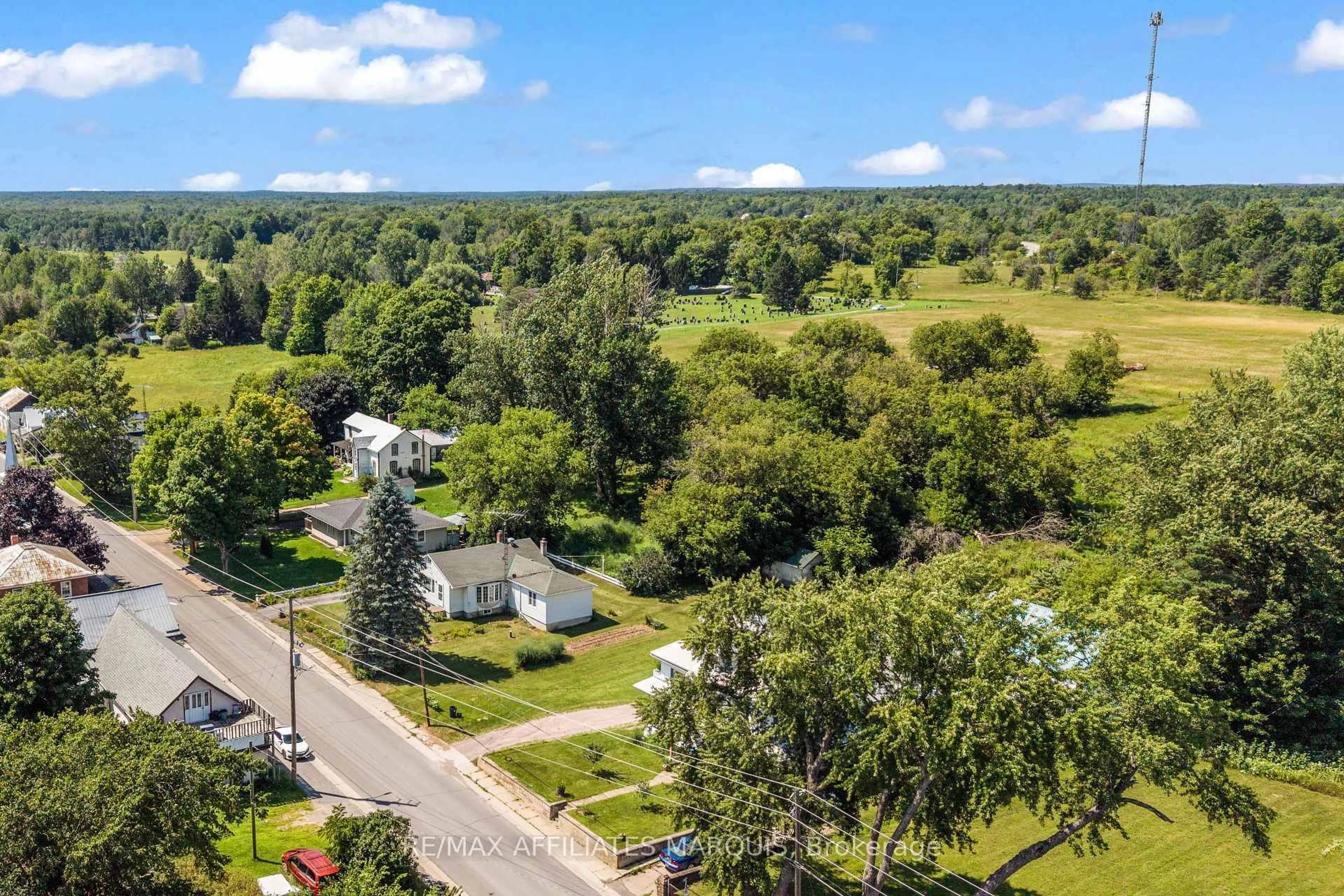 A pic from outside/outdoor area/front of a property/back of a property/a pic from drone, unknown for 1030 Wagarville Rd, Parham Ontario K0H 2K0