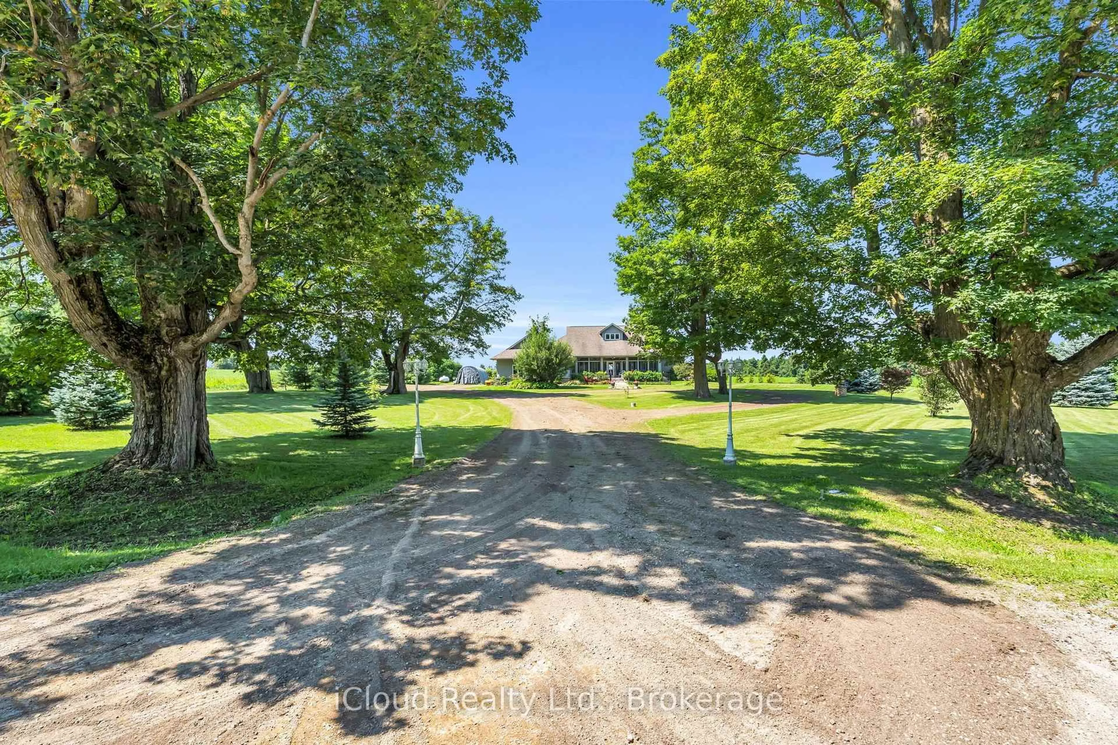 A pic from outside/outdoor area/front of a property/back of a property/a pic from drone, water/lake/river/ocean view for 514164 2nd Line, Amaranth Ontario L9W 0S5