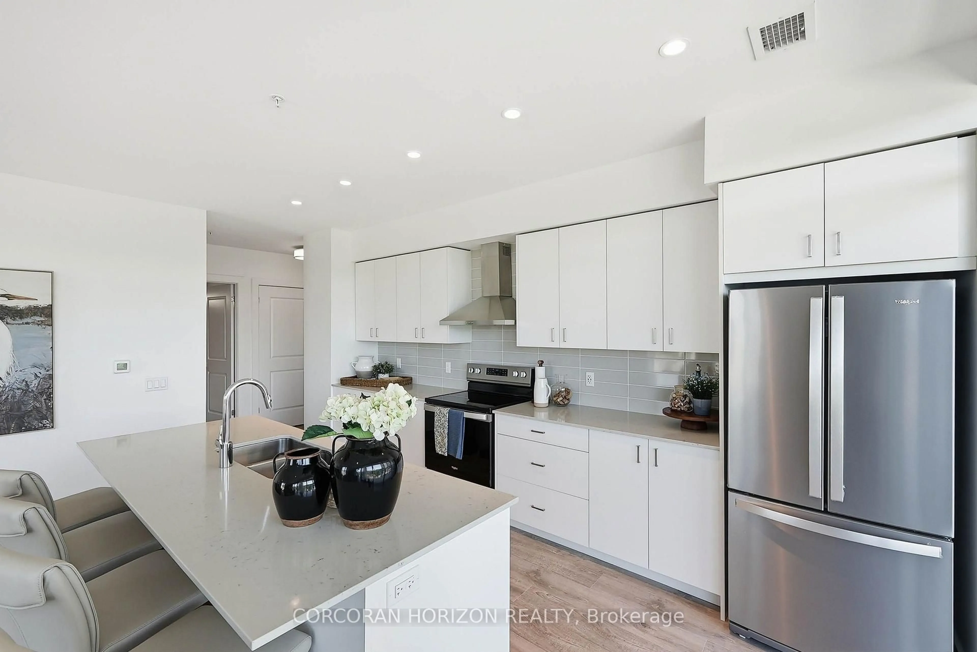 Contemporary kitchen, unknown for 50 Grand Ave #901, Cambridge Ontario N1S 2L8