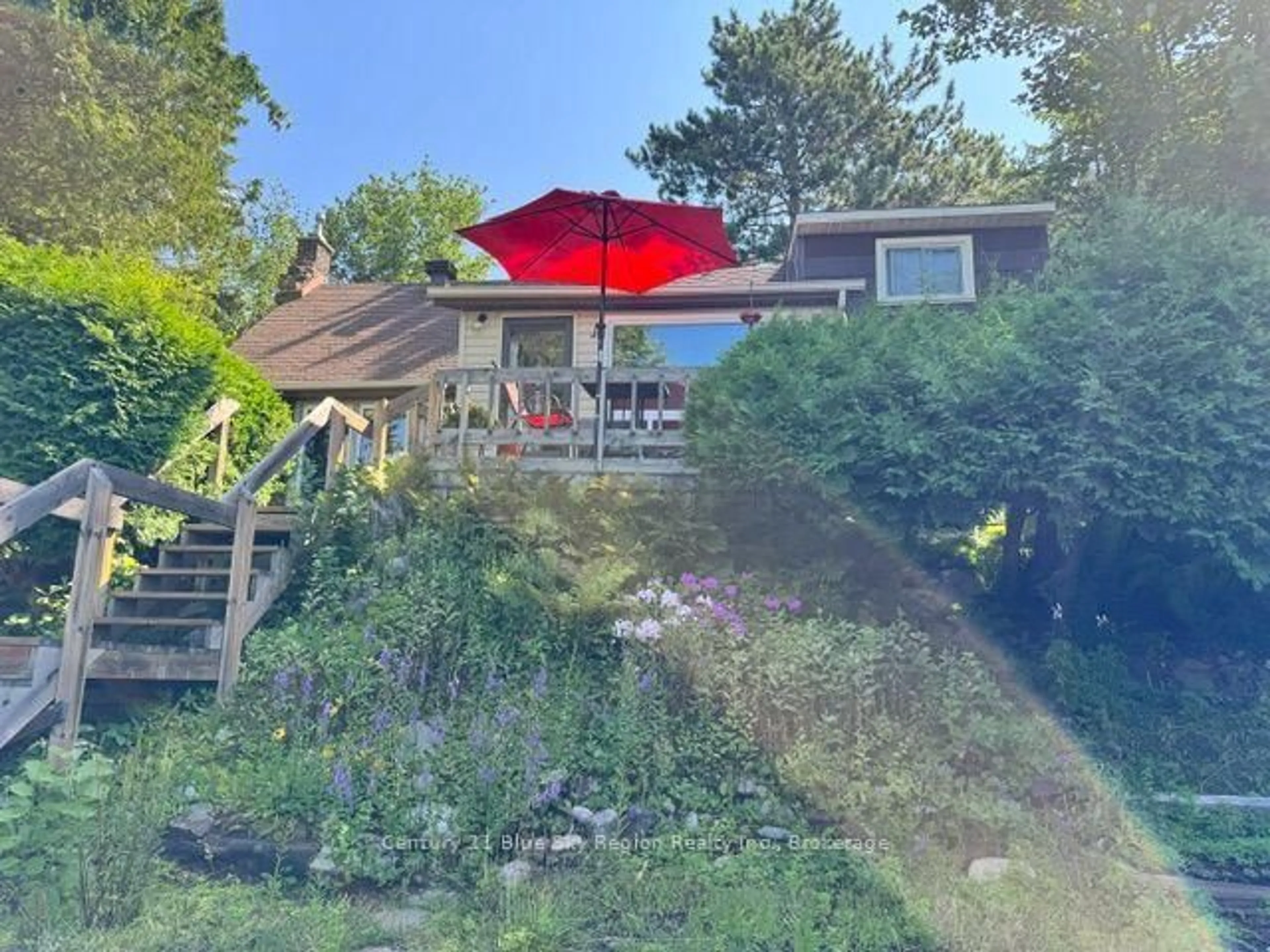 A pic from outside/outdoor area/front of a property/back of a property/a pic from drone, unknown for 175 Anita Ave, North Bay Ontario P1B 8G4