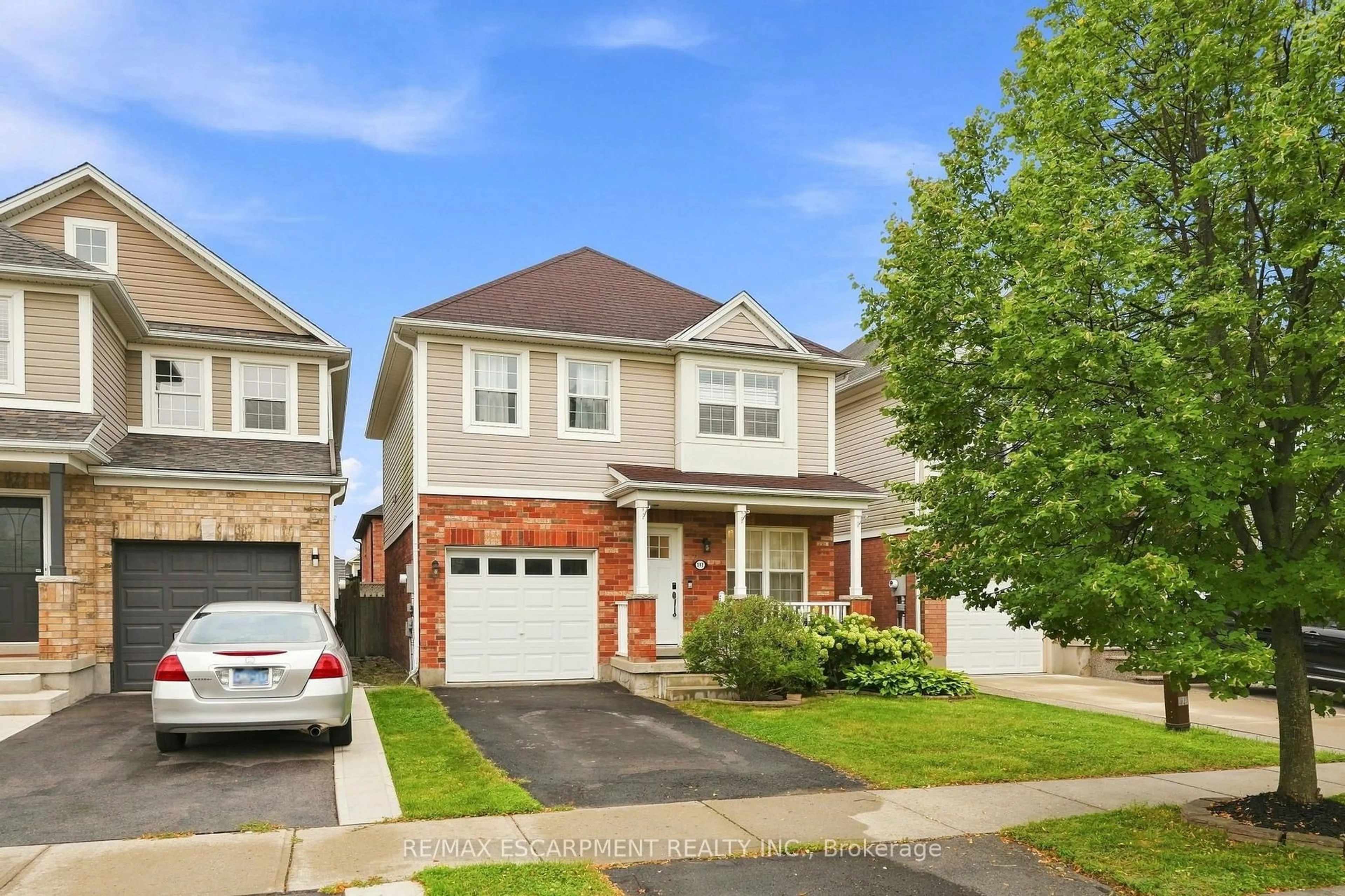 Home with vinyl exterior material, street for 141 Cleghorn Dr, Hamilton Ontario L0R 1C0