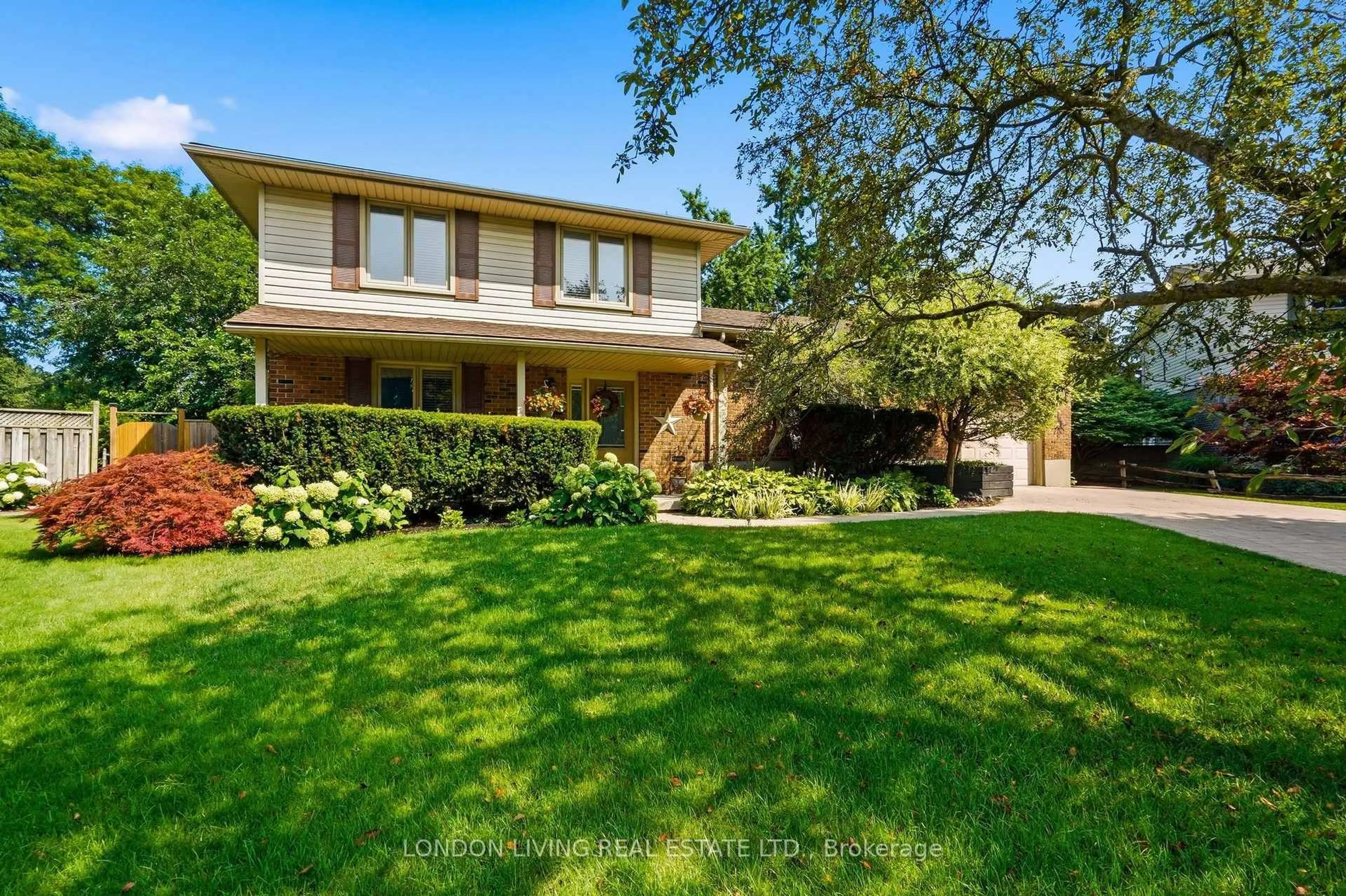 Home with brick exterior material, street for 91 St Clair Crt, London South Ontario N6J 3W1