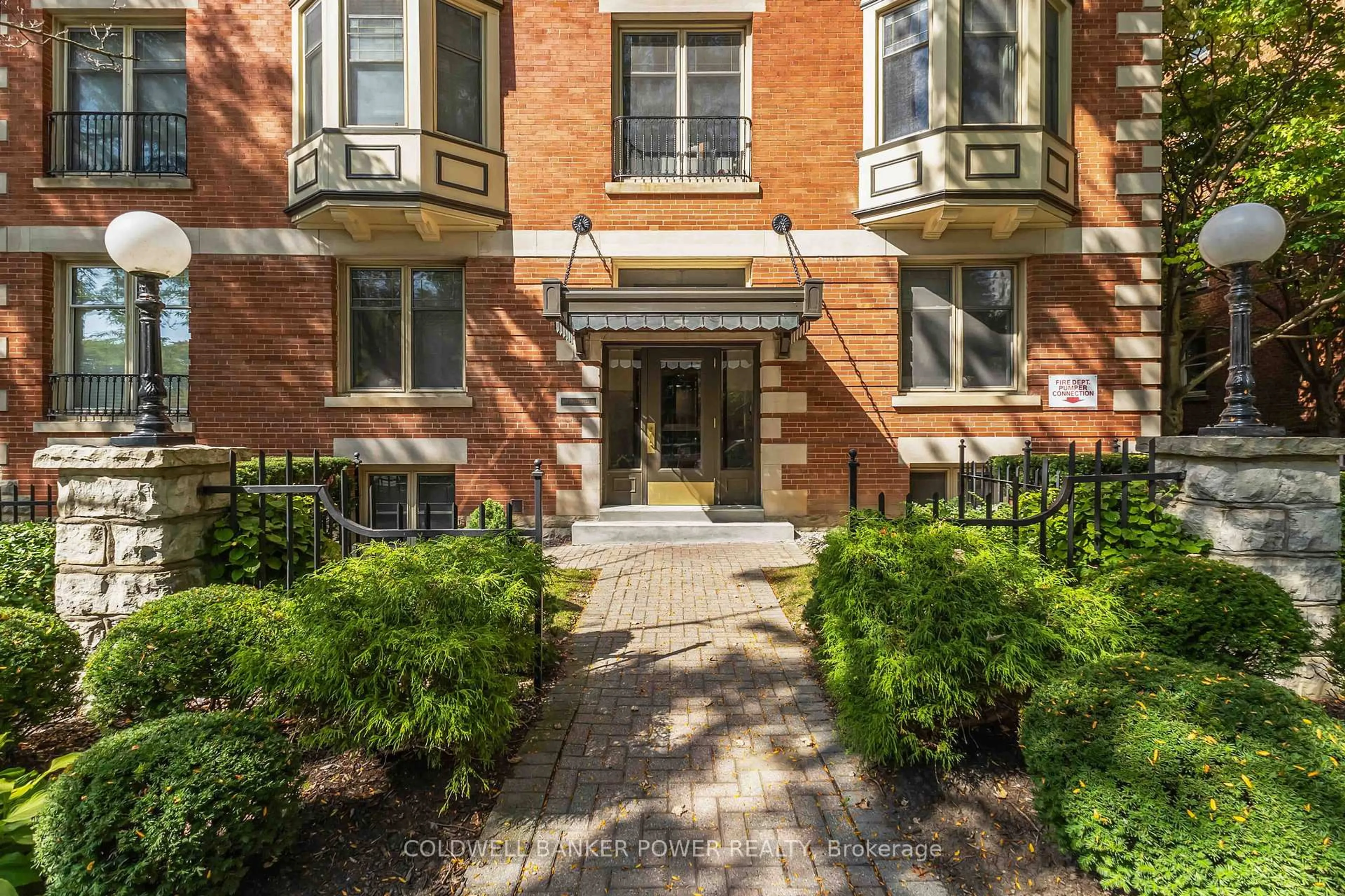 Unknown for 460 Wellington St #308, London East Ontario N6A 3P8