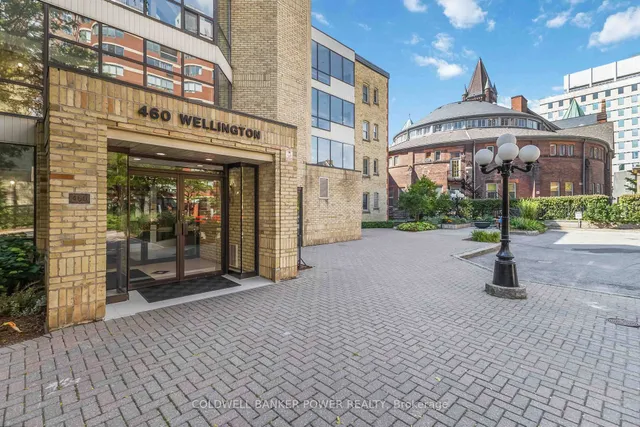 460 Wellington St #308, London East 2