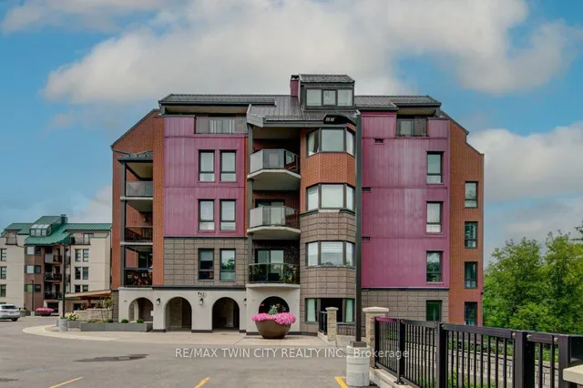 52 Blue Springs Dr #32, Waterloo 2