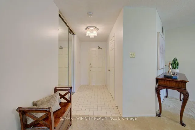 52 Blue Springs Dr #32, Waterloo 4