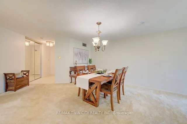 52 Blue Springs Dr #32, Waterloo 5
