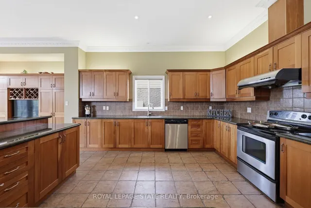 64 Joshua Ave, Hamilton 4