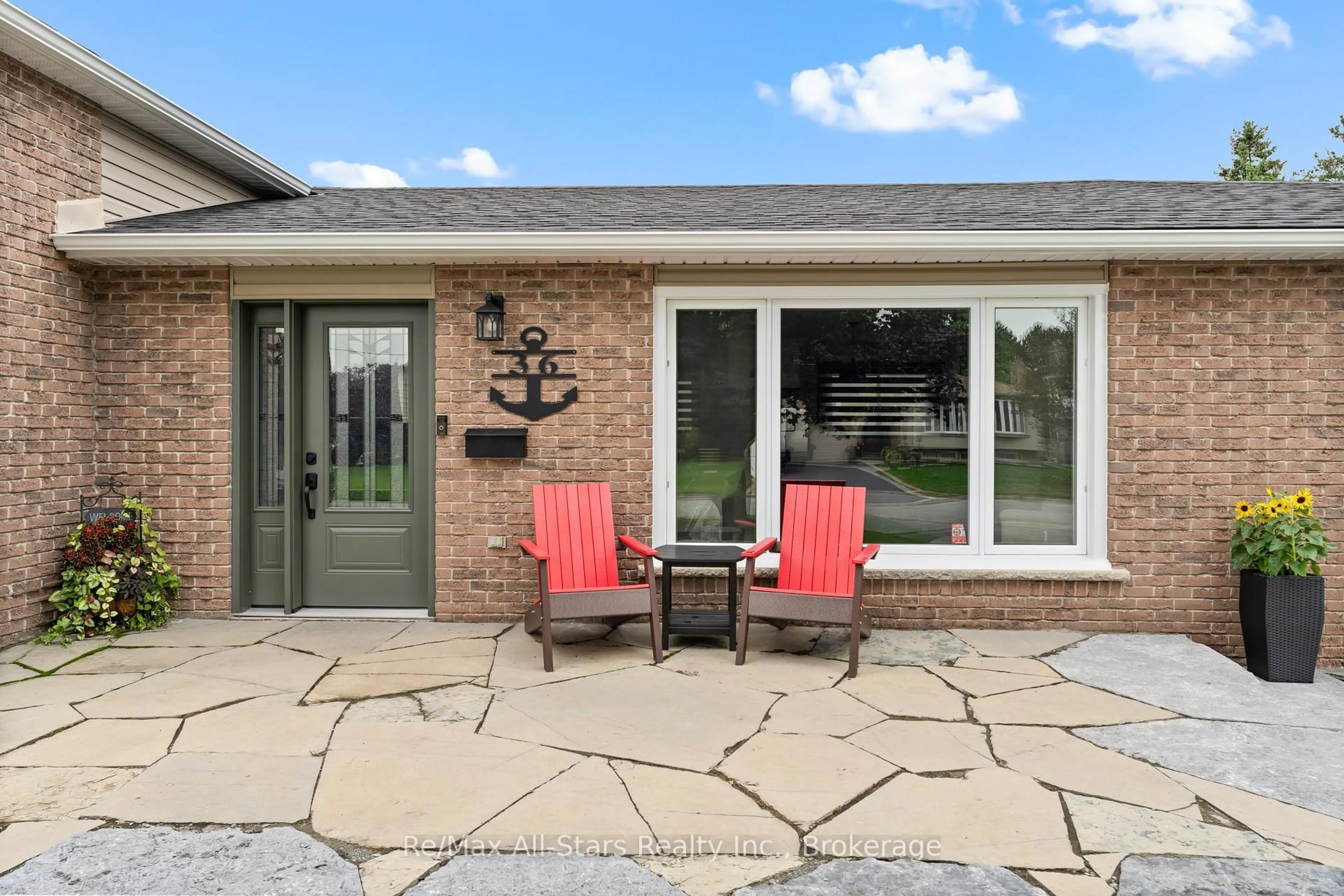 Patio, street for 36 Edgewood Dr, Kawartha Lakes Ontario K9V 4W4