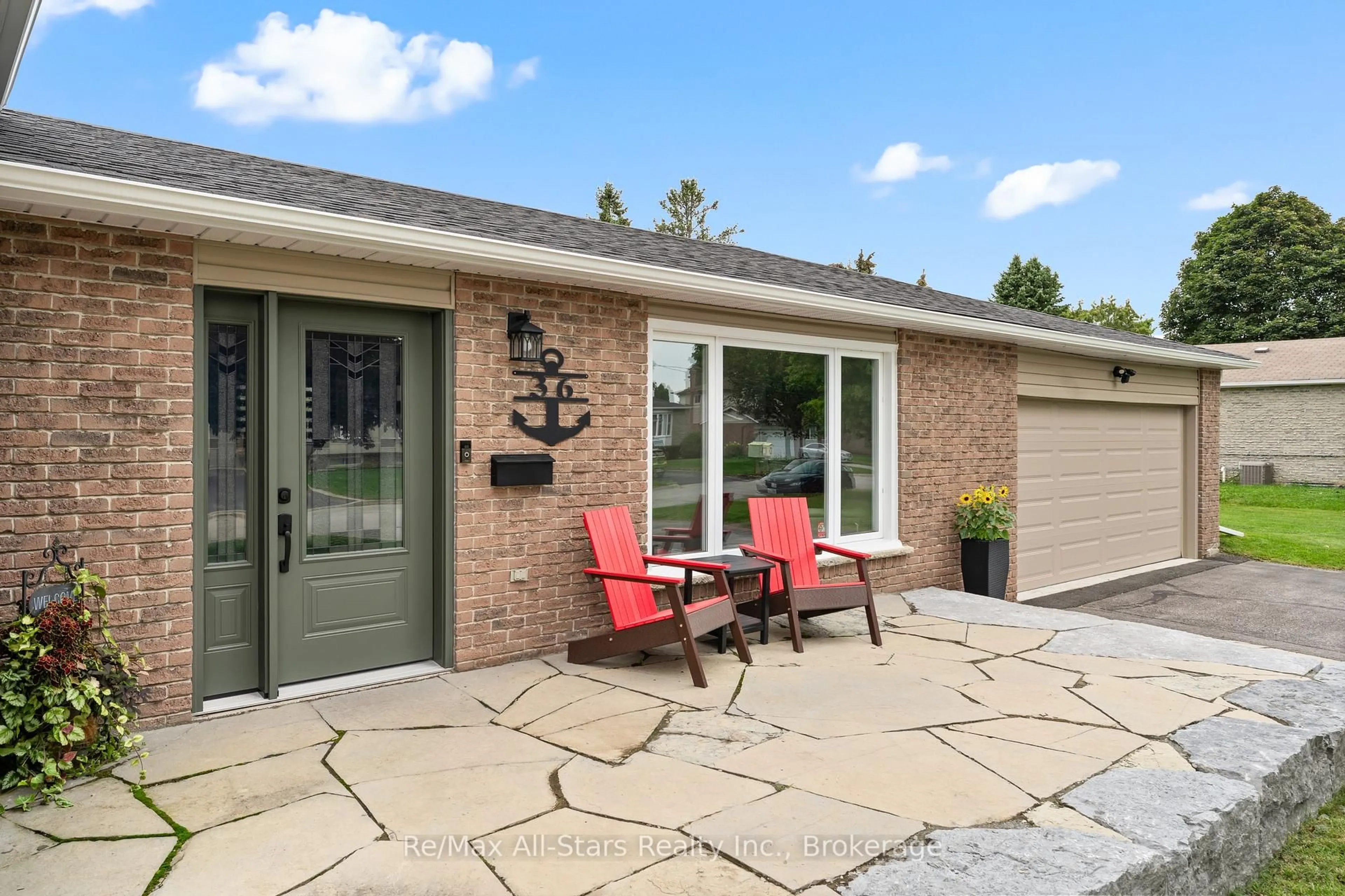 Patio, street for 36 Edgewood Dr, Kawartha Lakes Ontario K9V 4W4