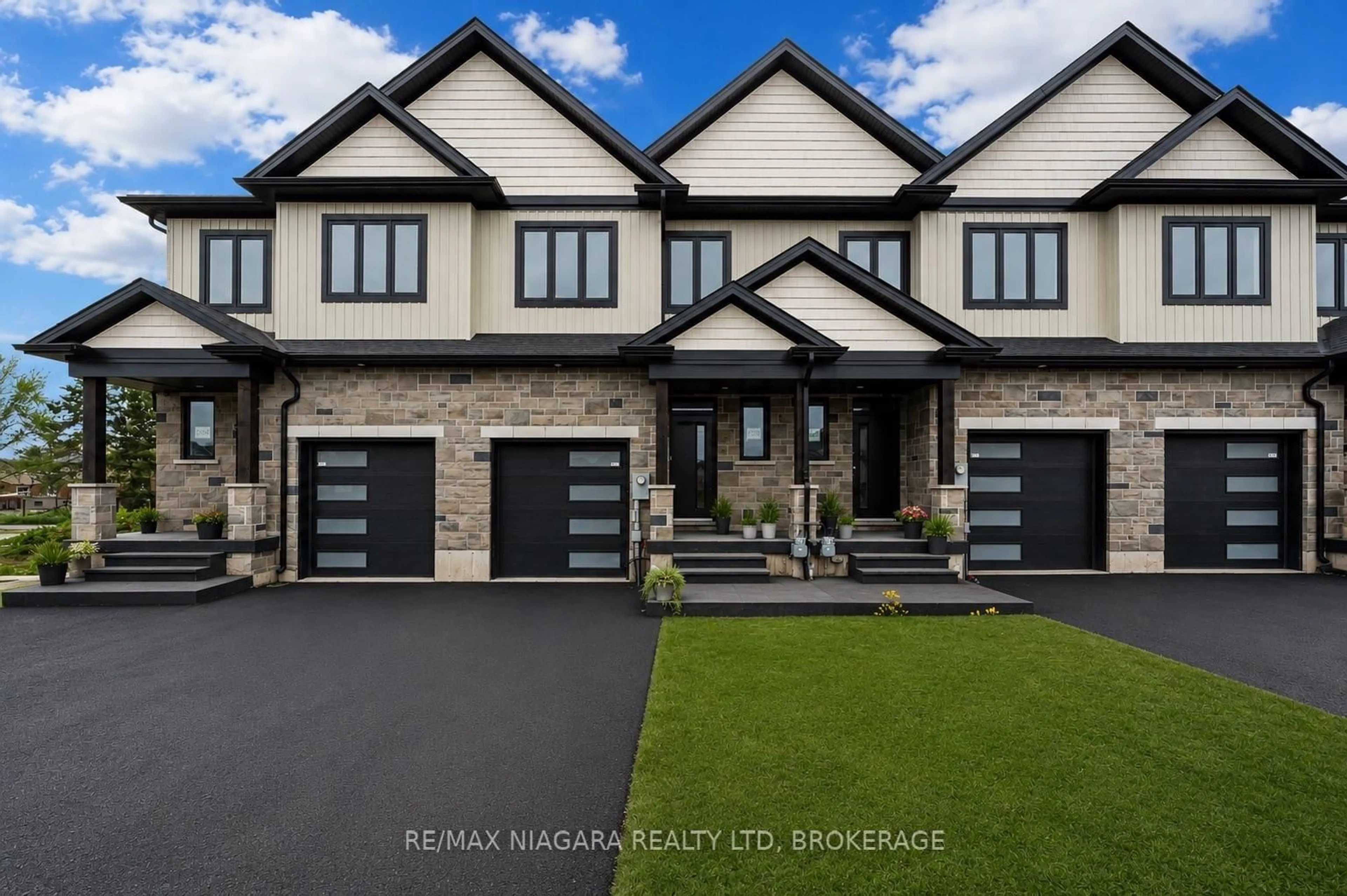 Home with brick exterior material, street for 6200 Curlin Cres, Niagara Falls Ontario L2H 0B8