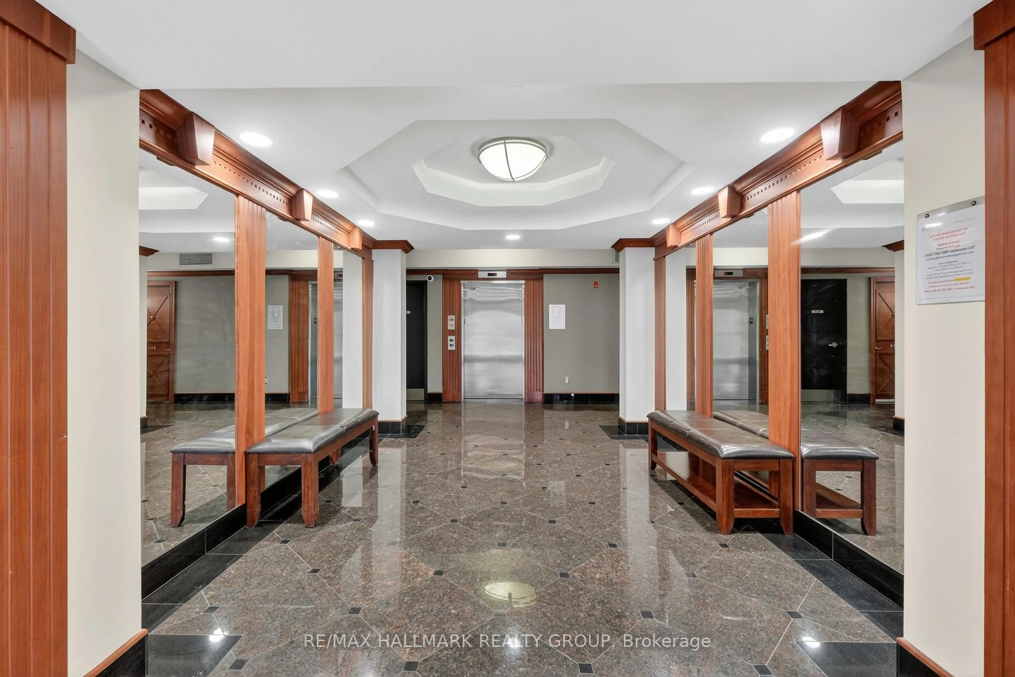 Lobby for 1005 Beauparc Private #301, Ottawa Ontario K1J 0A1