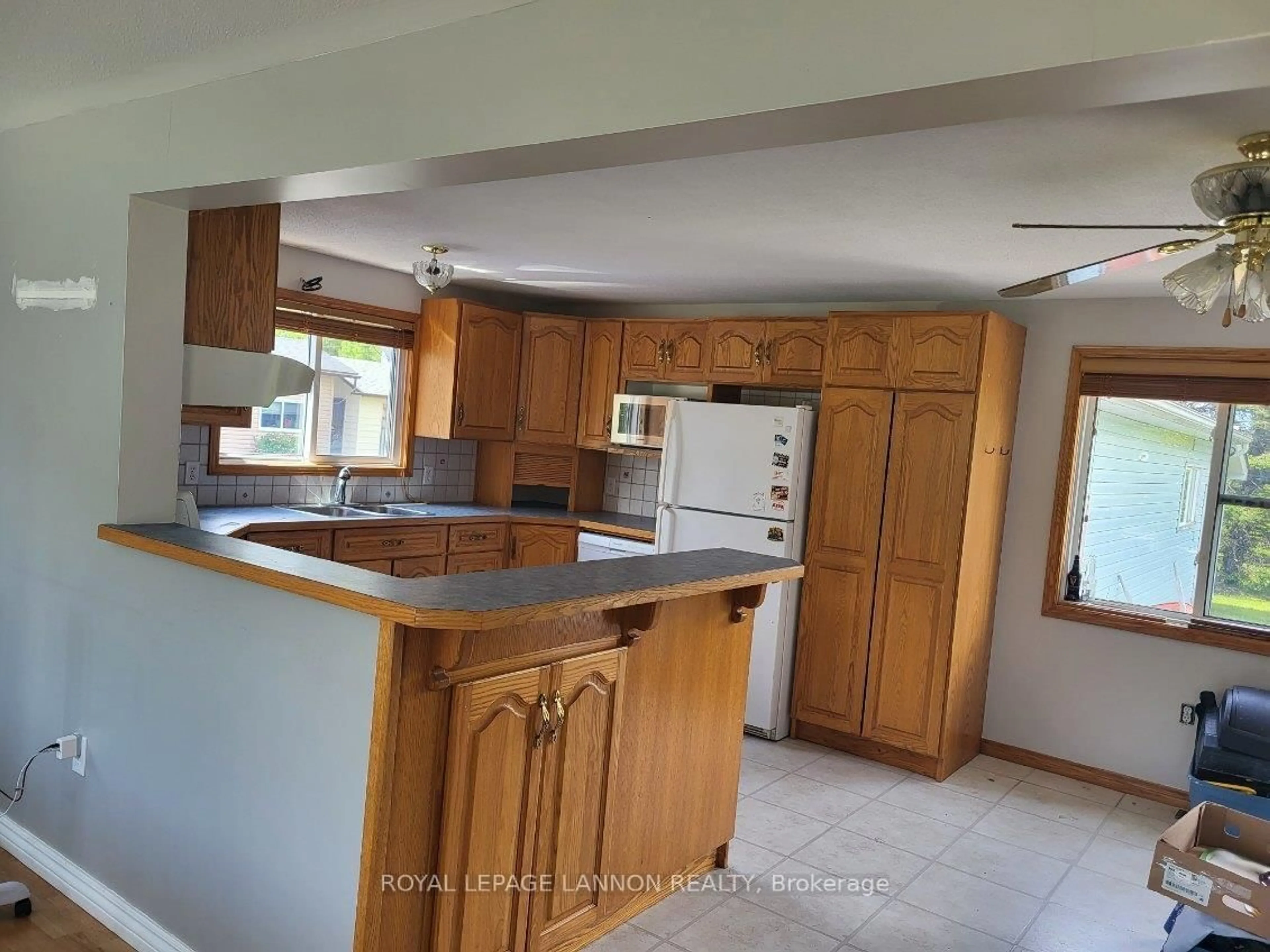 Open concept kitchen, ceramic/tile floor for 29 BIRCH Dr, Marathon Ontario P0T 2E0
