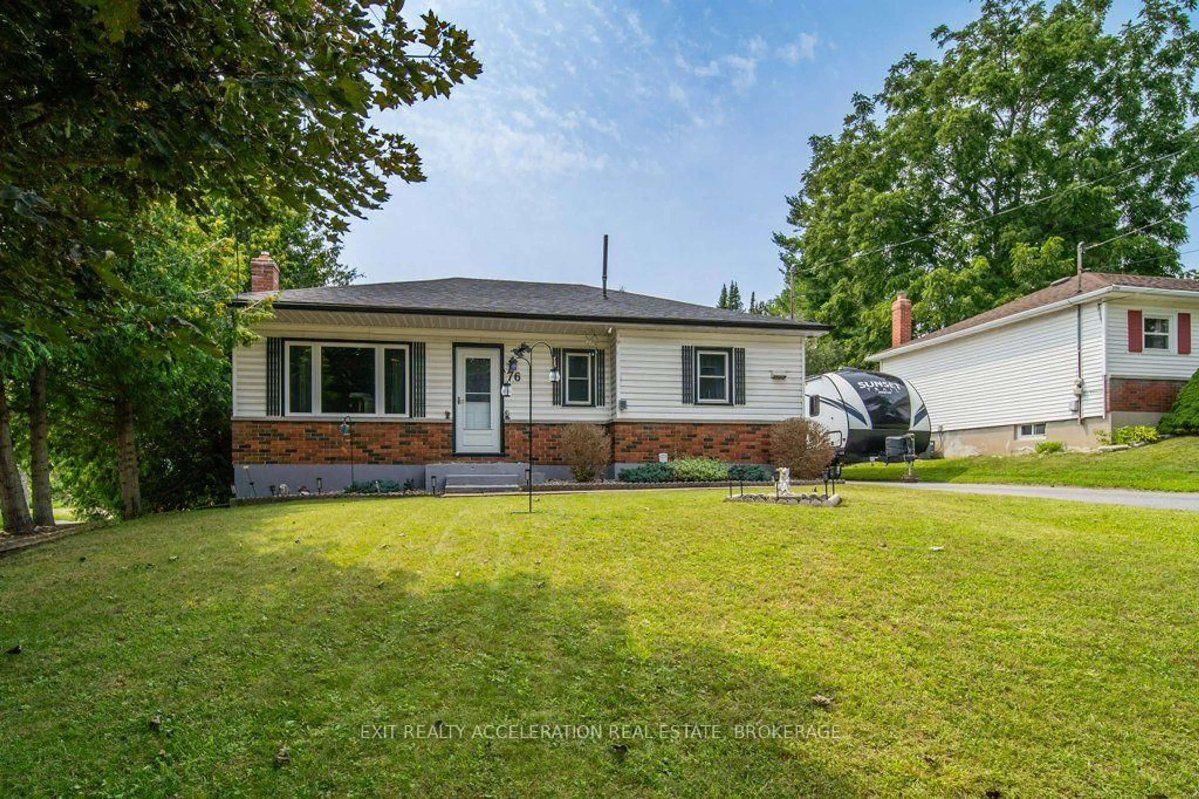 Unknown for 76 Hessford St, Greater Napanee Ontario K7R 2Z1