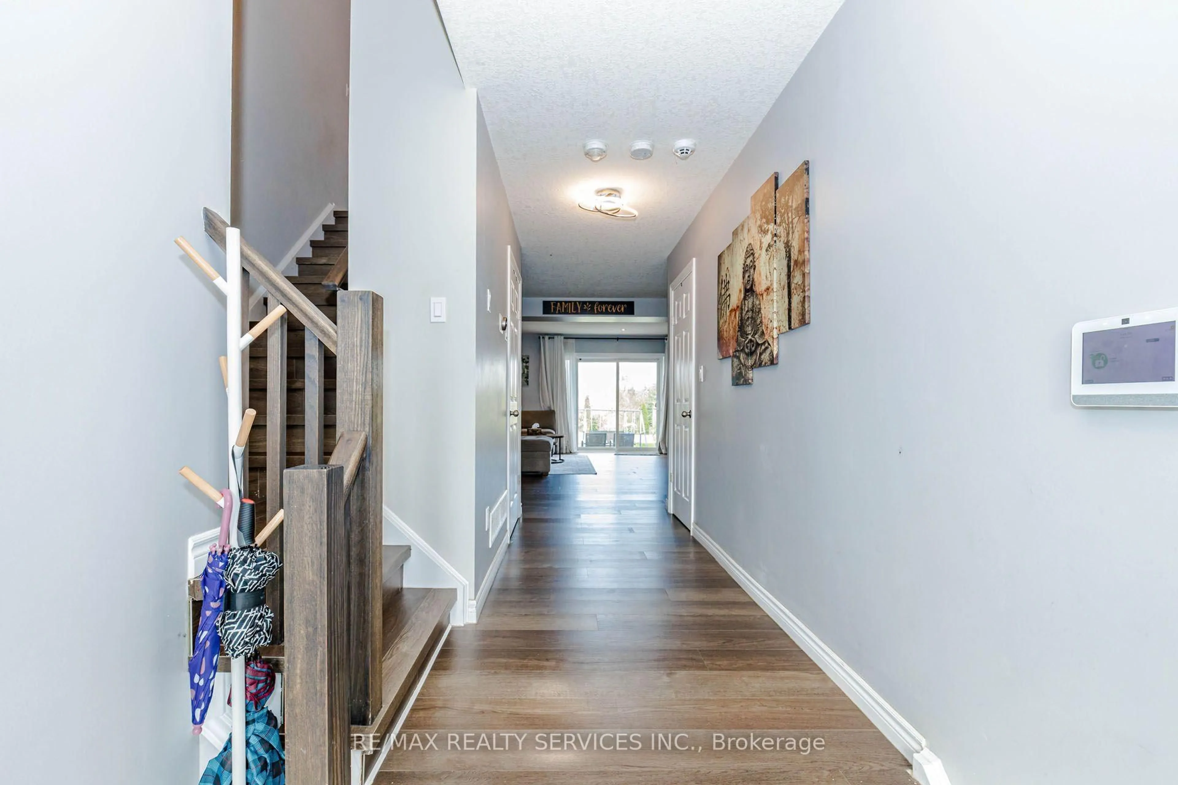Indoor entryway for 1561 Dunkirk Ave, Woodstock Ontario N4T 0L1