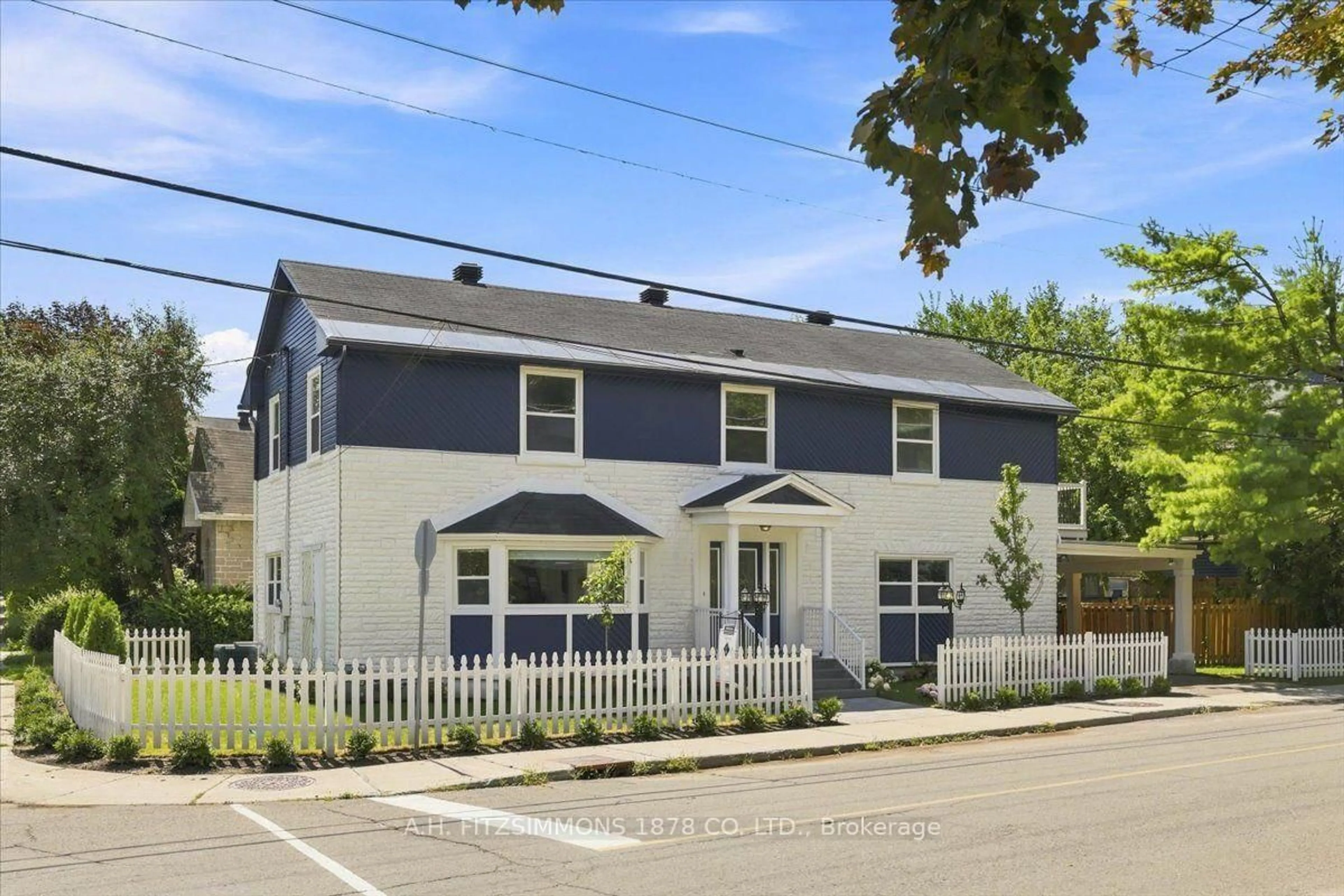 Home with vinyl exterior material, street for 50 Putman Ave, Ottawa Ontario K1M 1Z3