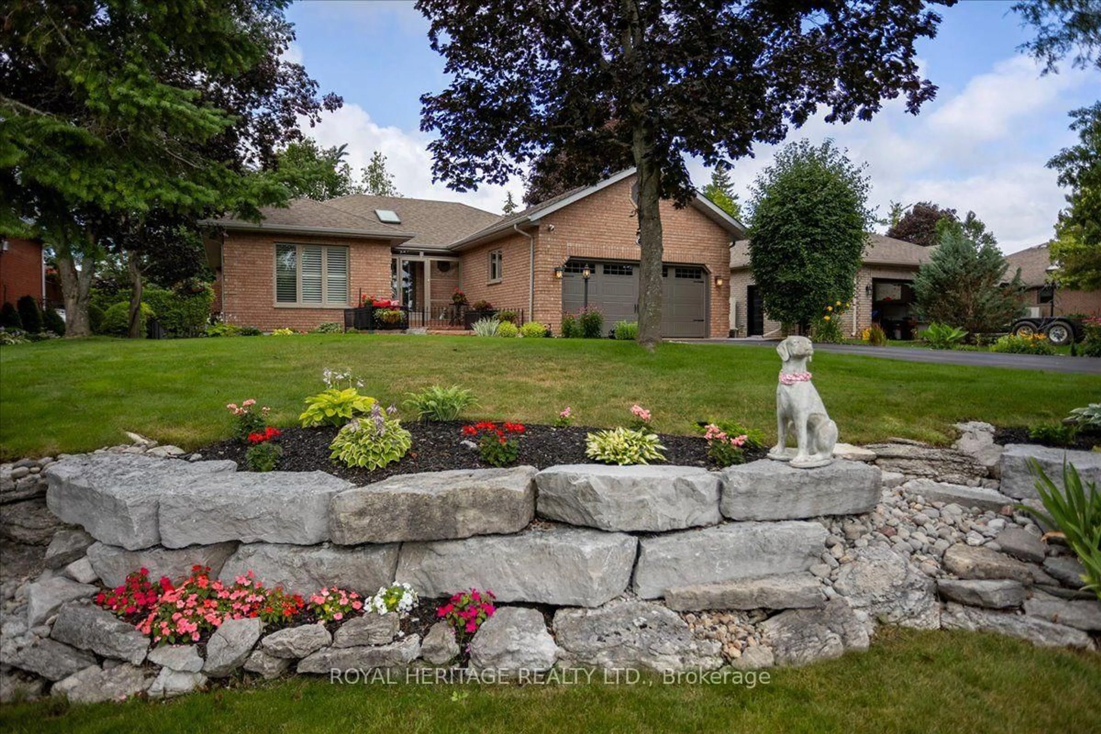 Home with brick exterior material, unknown for 73 Navigators Tr, Kawartha Lakes Ontario K0M 1A0