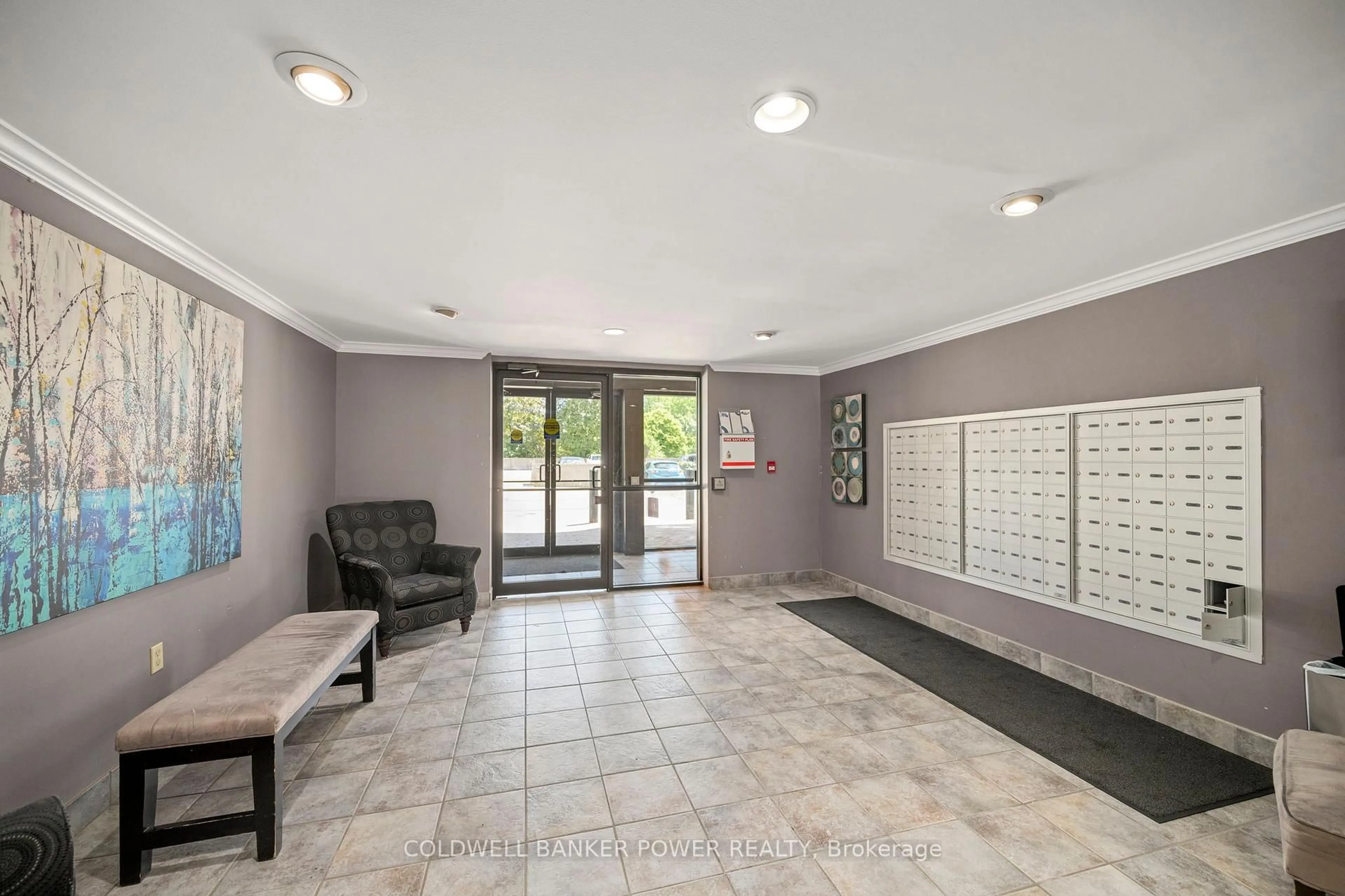 Indoor foyer for 600 Grenfell Dr #704, London North Ontario N5X 2R8