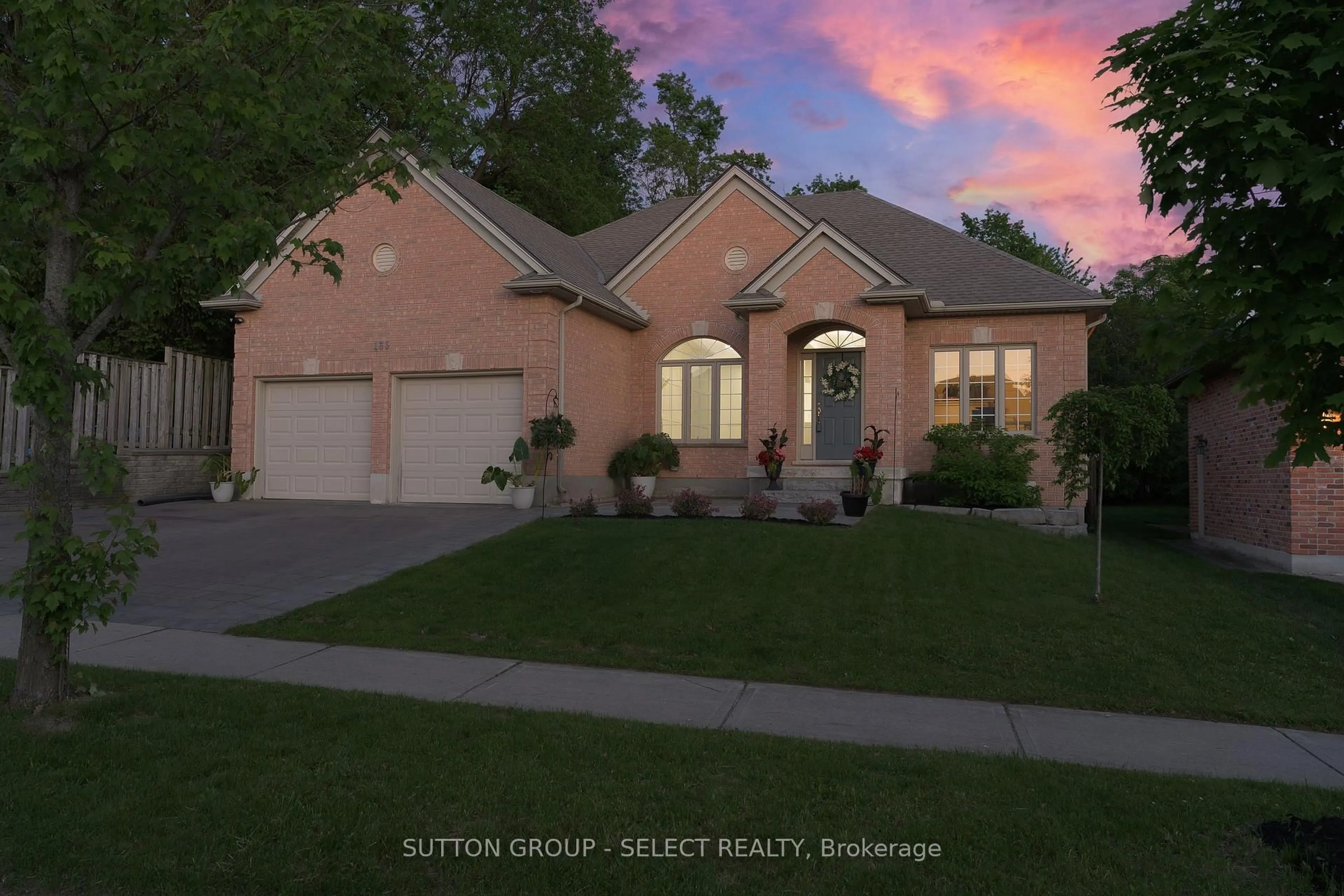 Home with brick exterior material, street for 135 Plane Tree Dr, London North Ontario N6G 5H4