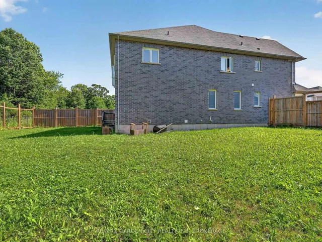 7568 Tupelo Cres, Niagara Falls 5