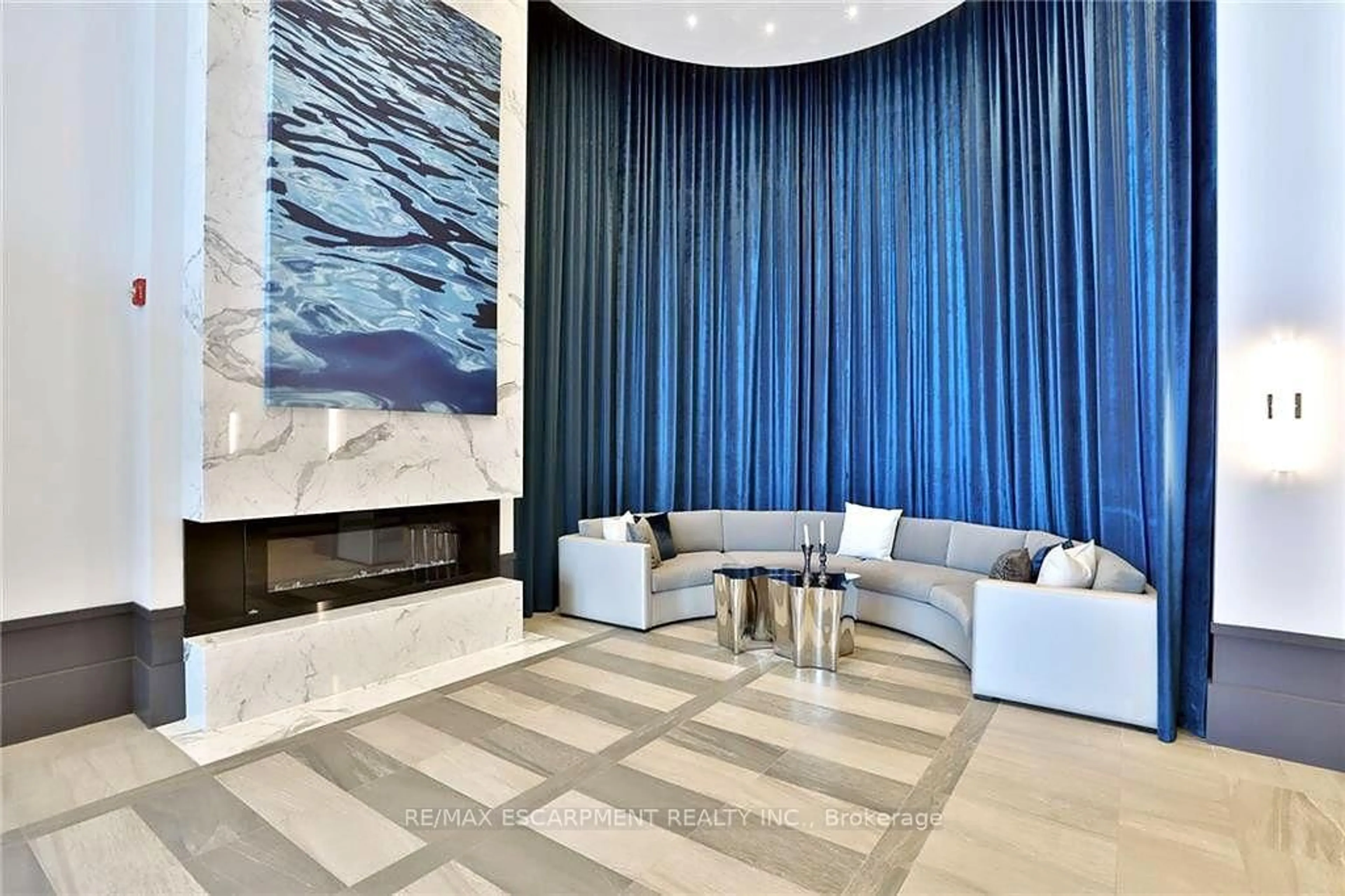 Lobby for 10 CONCORD Pl #117, Grimsby Ontario L3M 0G6